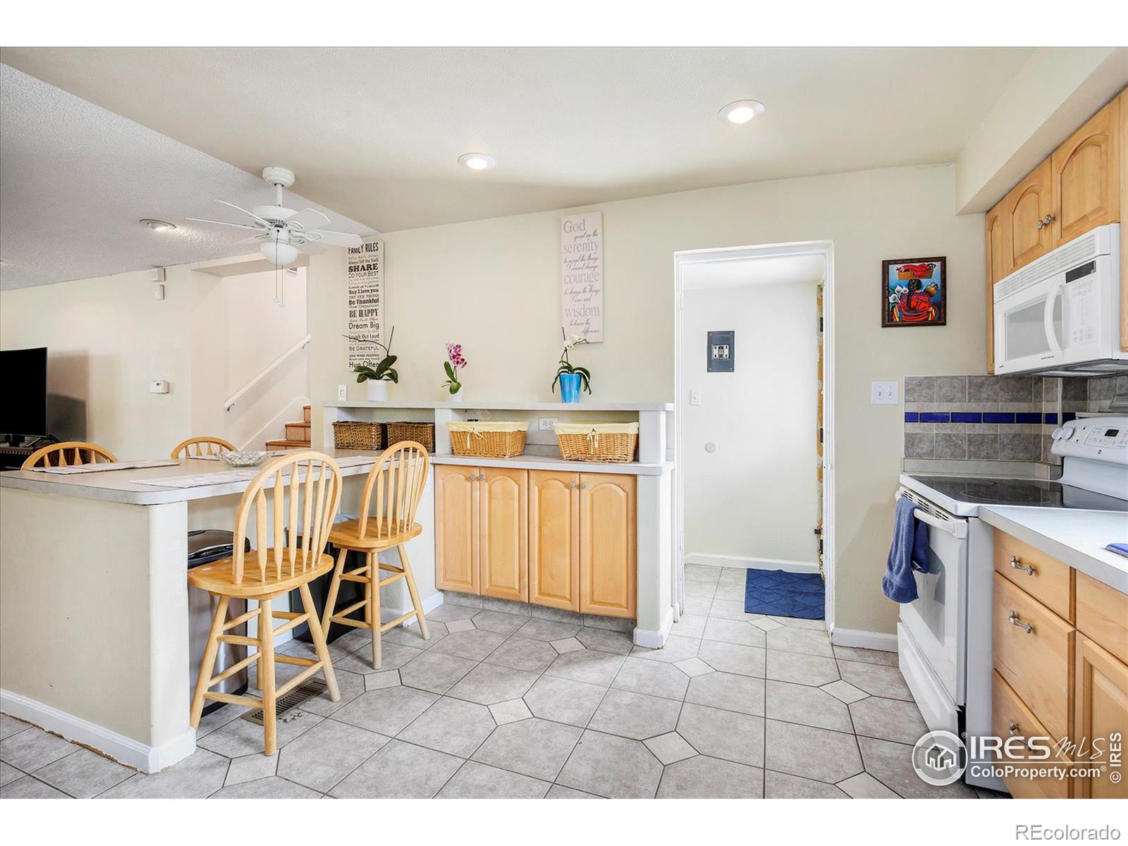 MLS Image #6 for 3390 s dexter street,denver, Colorado