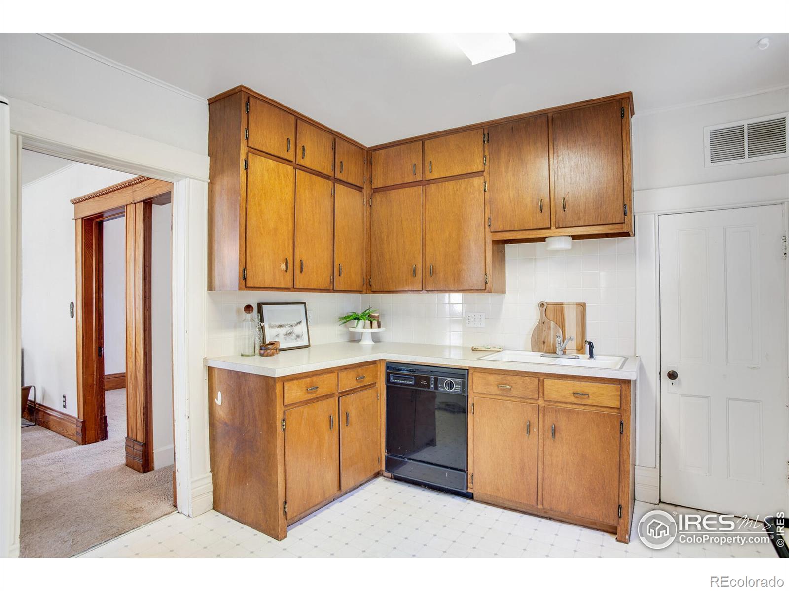 MLS Image #15 for 568 w 2nd street,loveland, Colorado