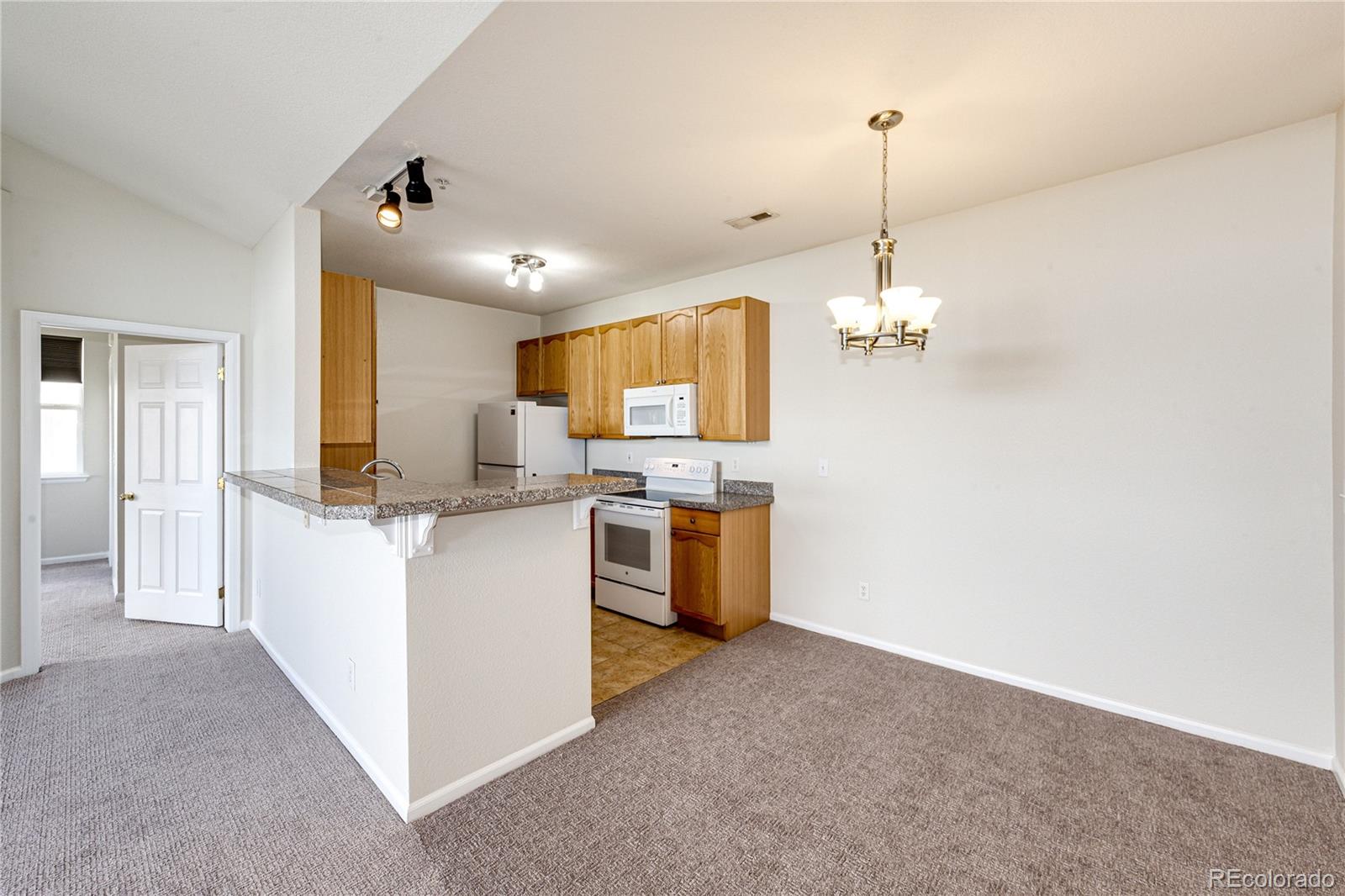 MLS Image #7 for 14323 e 1st drive,aurora, Colorado