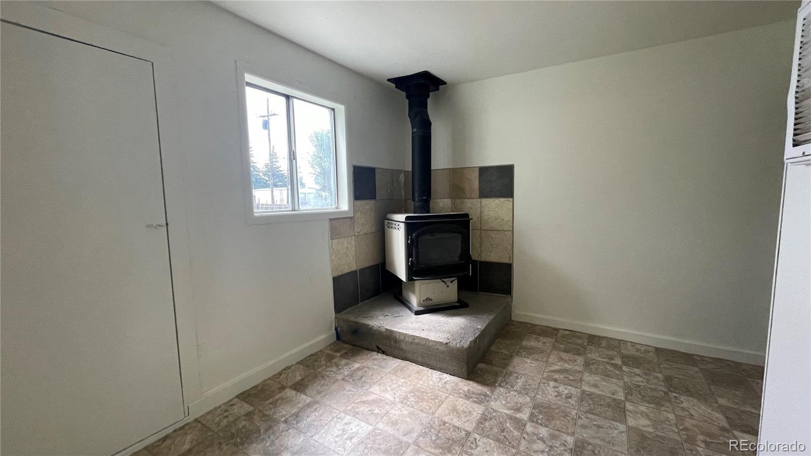 MLS Image #10 for 769  worth street,center, Colorado