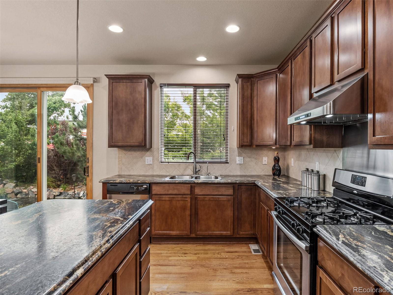 MLS Image #9 for 7873 s jasper way,englewood, Colorado