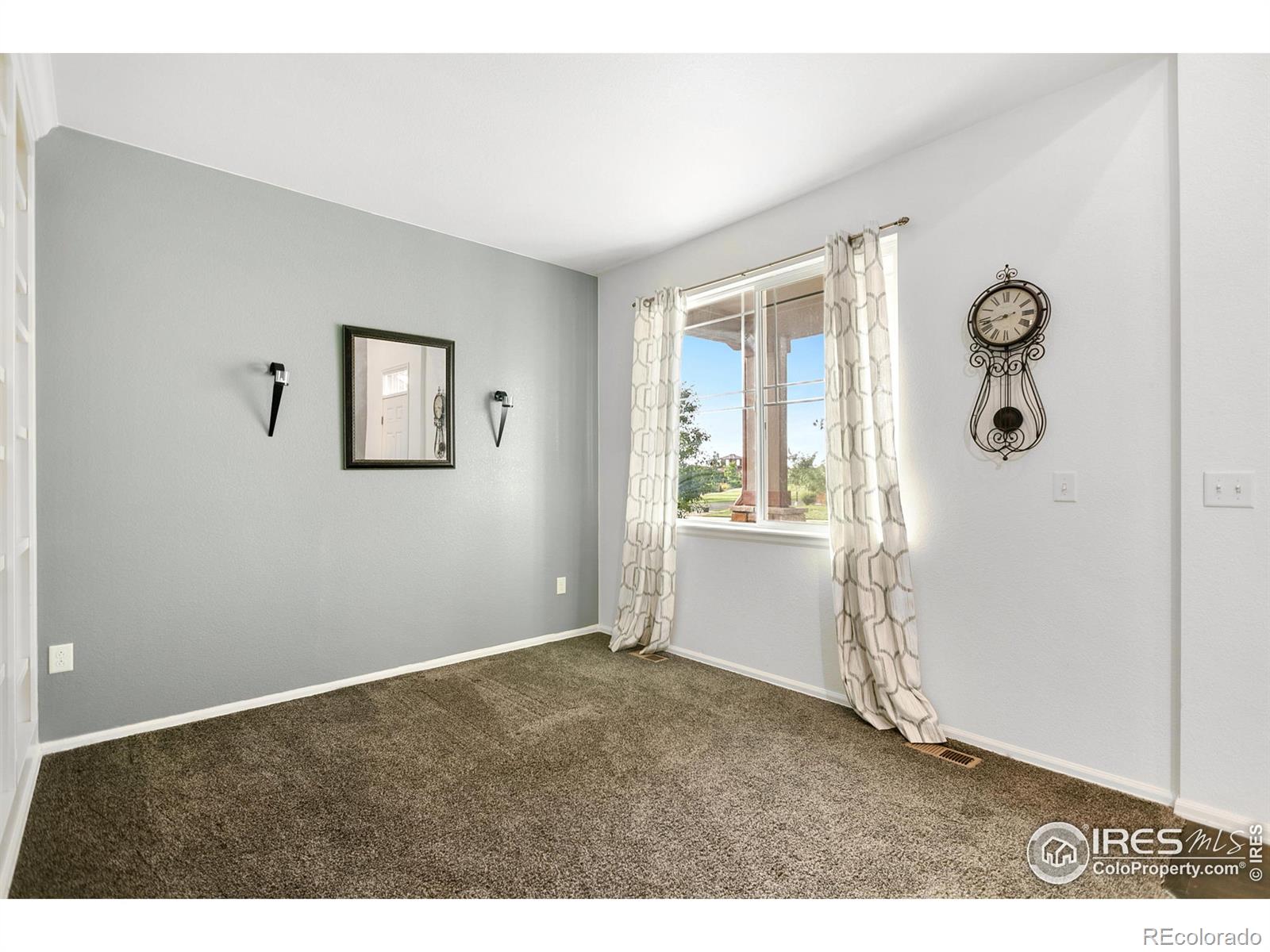 MLS Image #4 for 25442 e 2nd place,aurora, Colorado