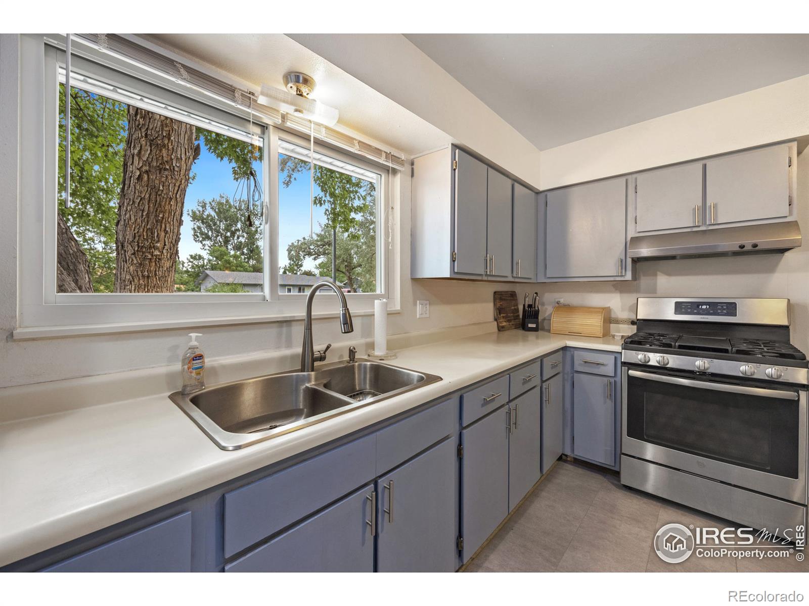 MLS Image #4 for 813  rocky road,fort collins, Colorado