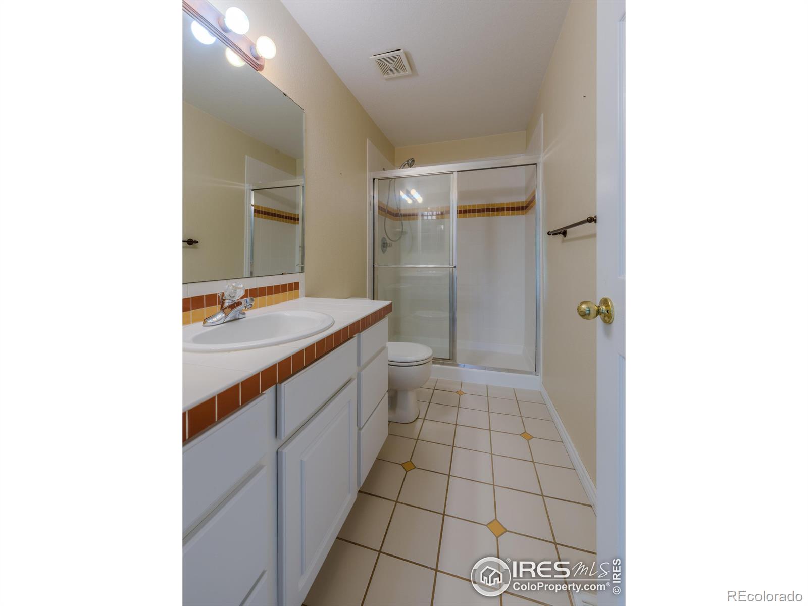 MLS Image #15 for 818 s terry street,longmont, Colorado