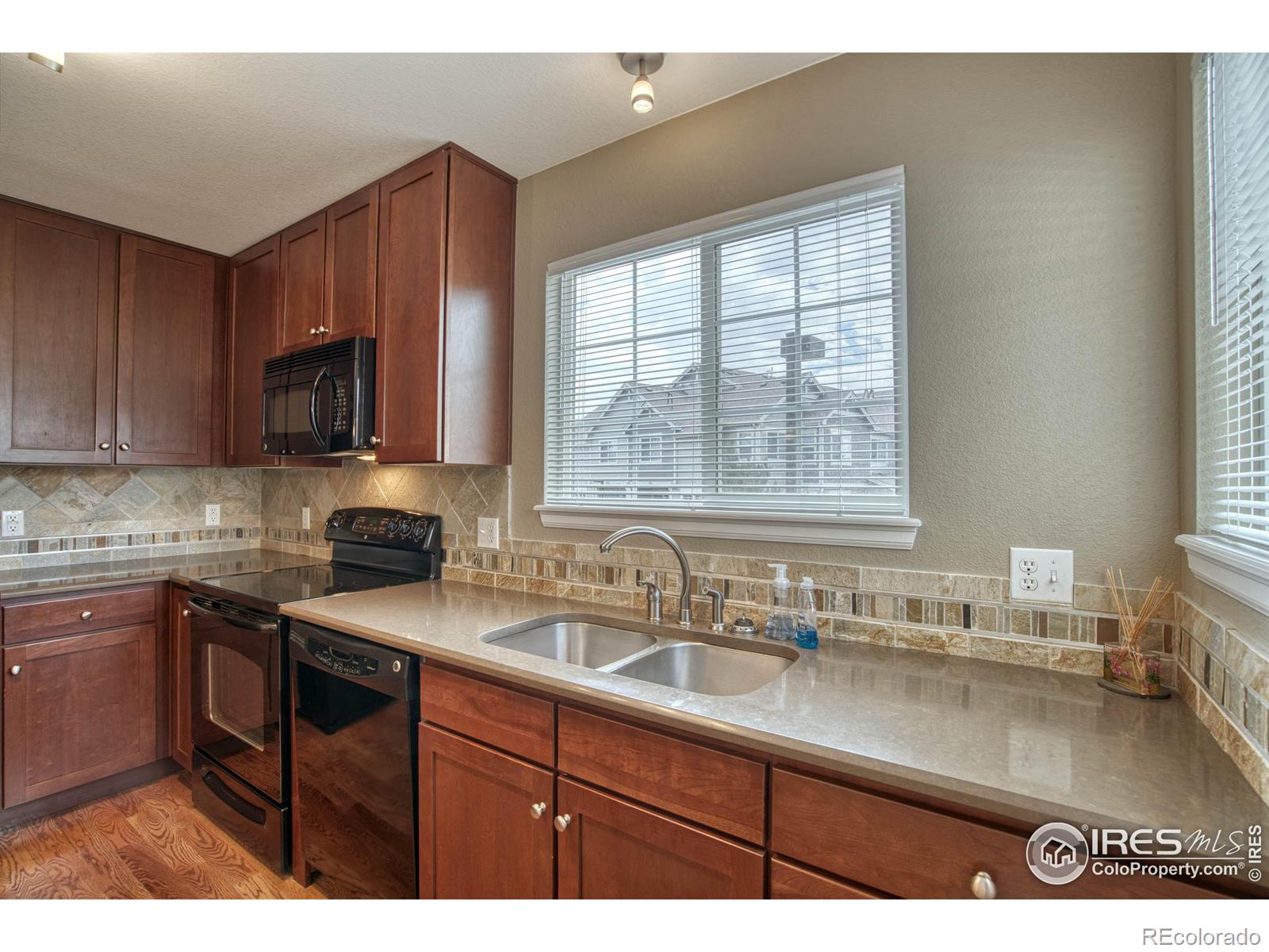 MLS Image #15 for 14300  waterside lane,broomfield, Colorado