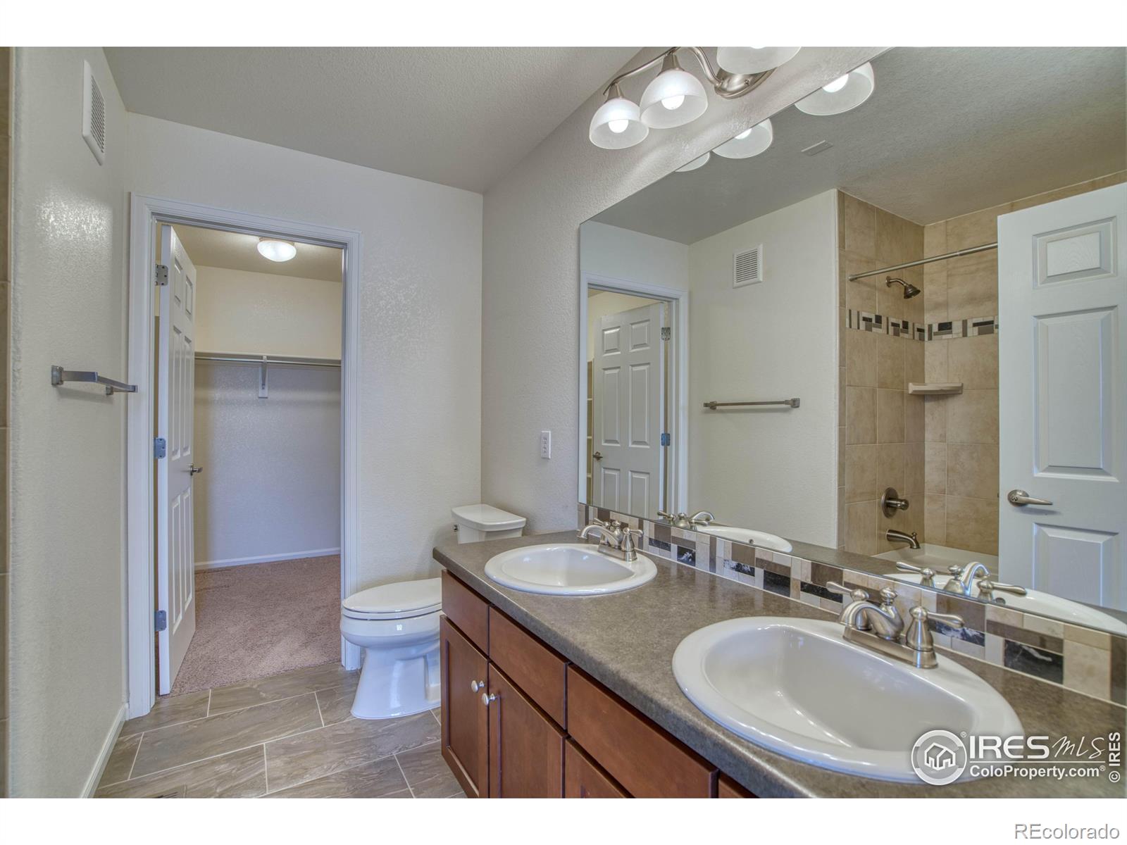 MLS Image #18 for 14300  waterside lane,broomfield, Colorado