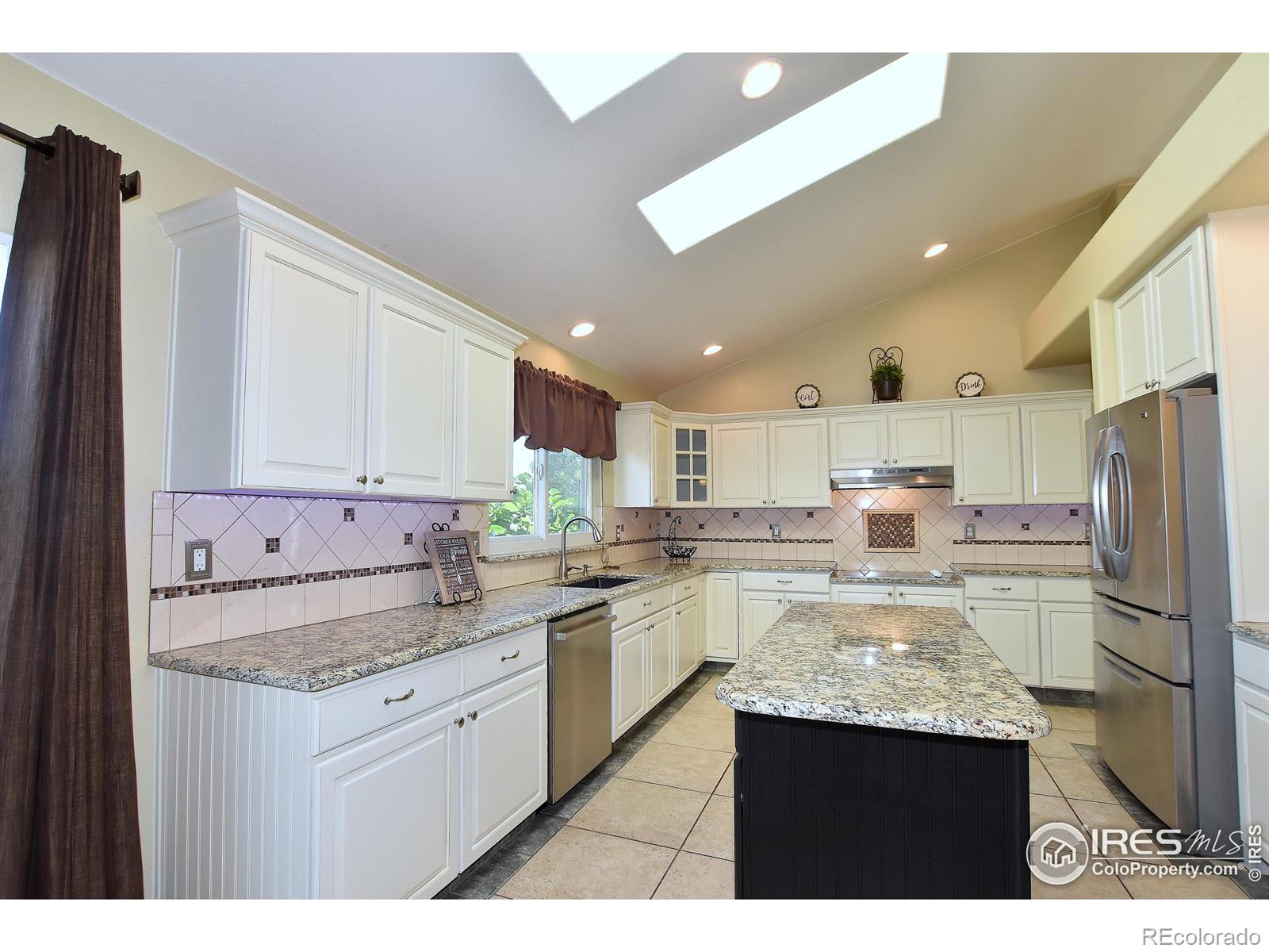 MLS Image #11 for 1502  woodrose court,fort collins, Colorado