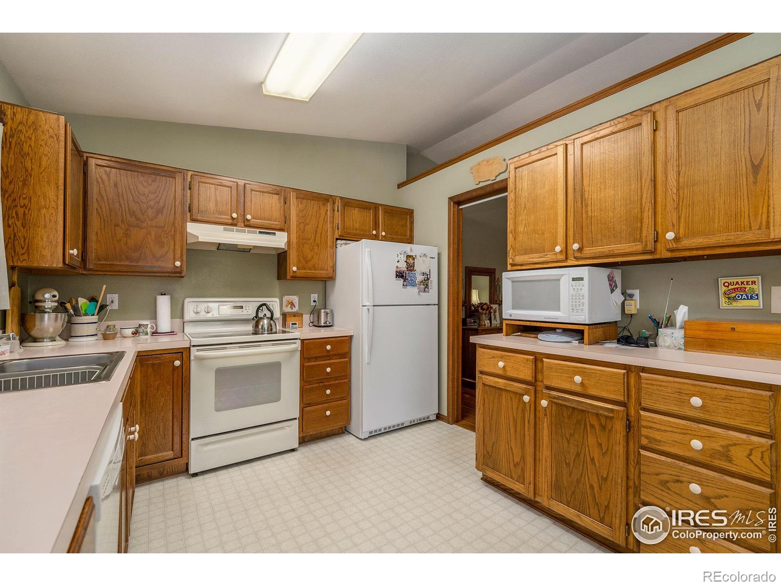 MLS Image #7 for 537  redwood circle,berthoud, Colorado