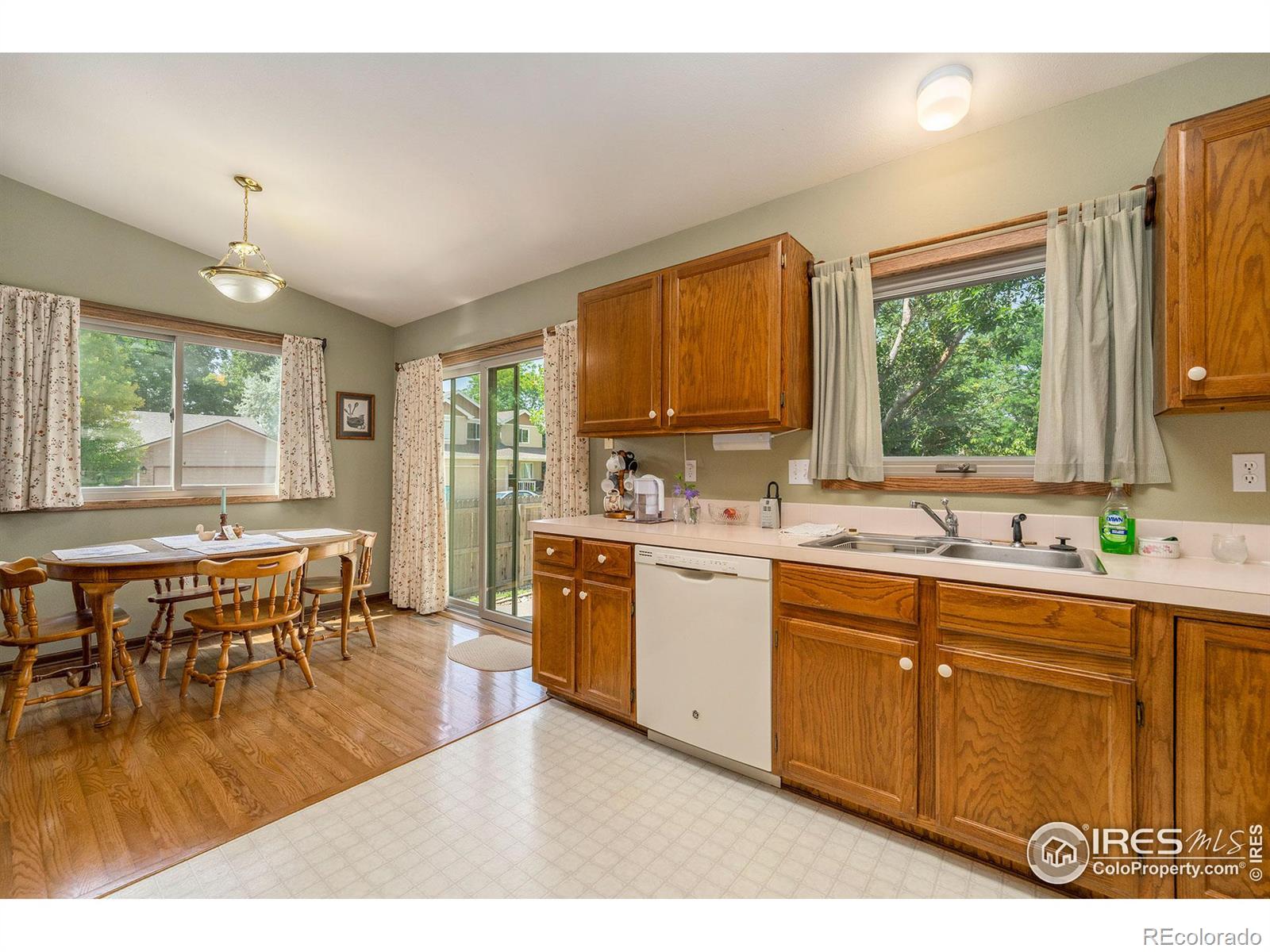 MLS Image #9 for 537  redwood circle,berthoud, Colorado