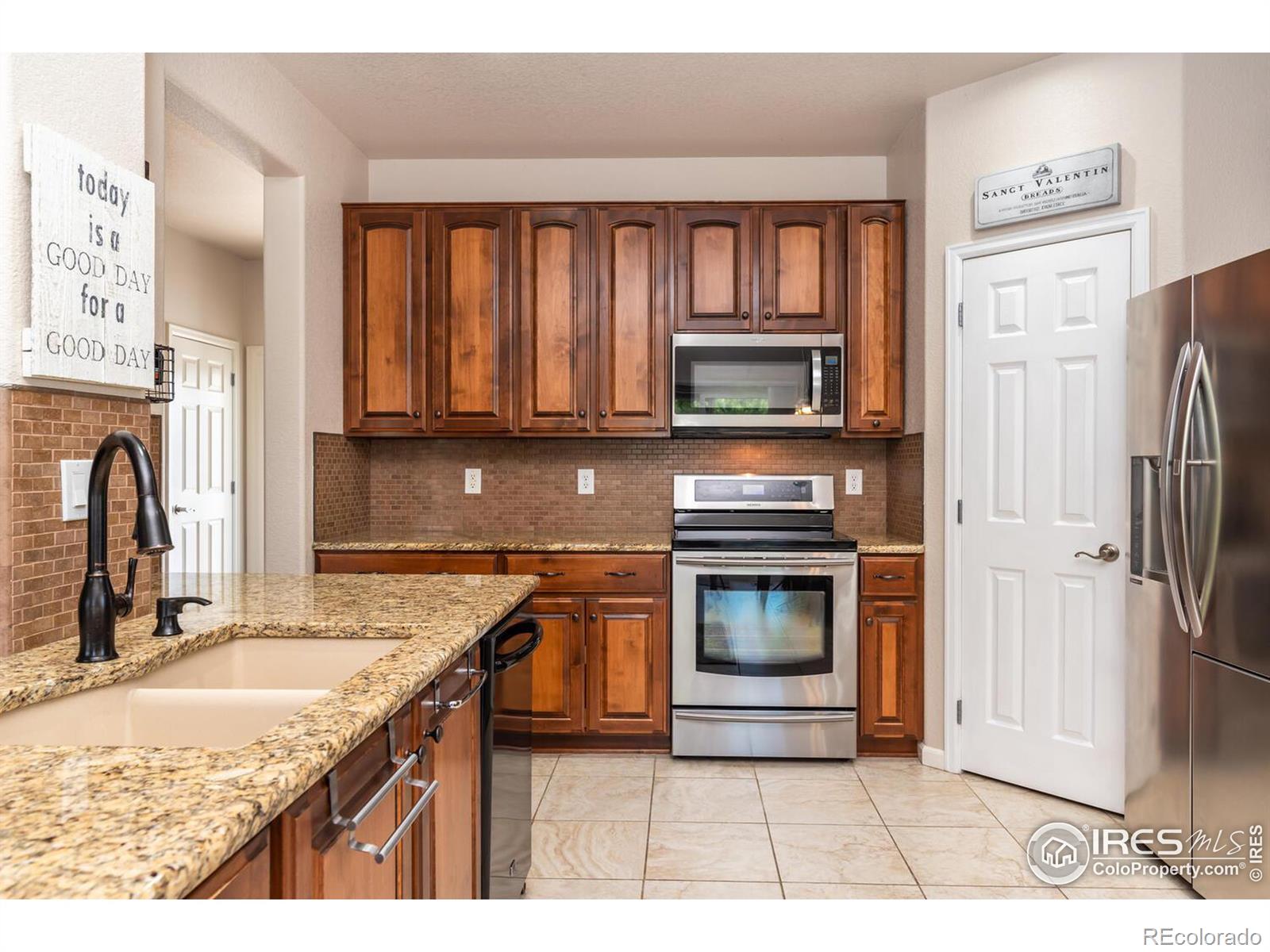 MLS Image #10 for 9345  cottonwood circle,longmont, Colorado