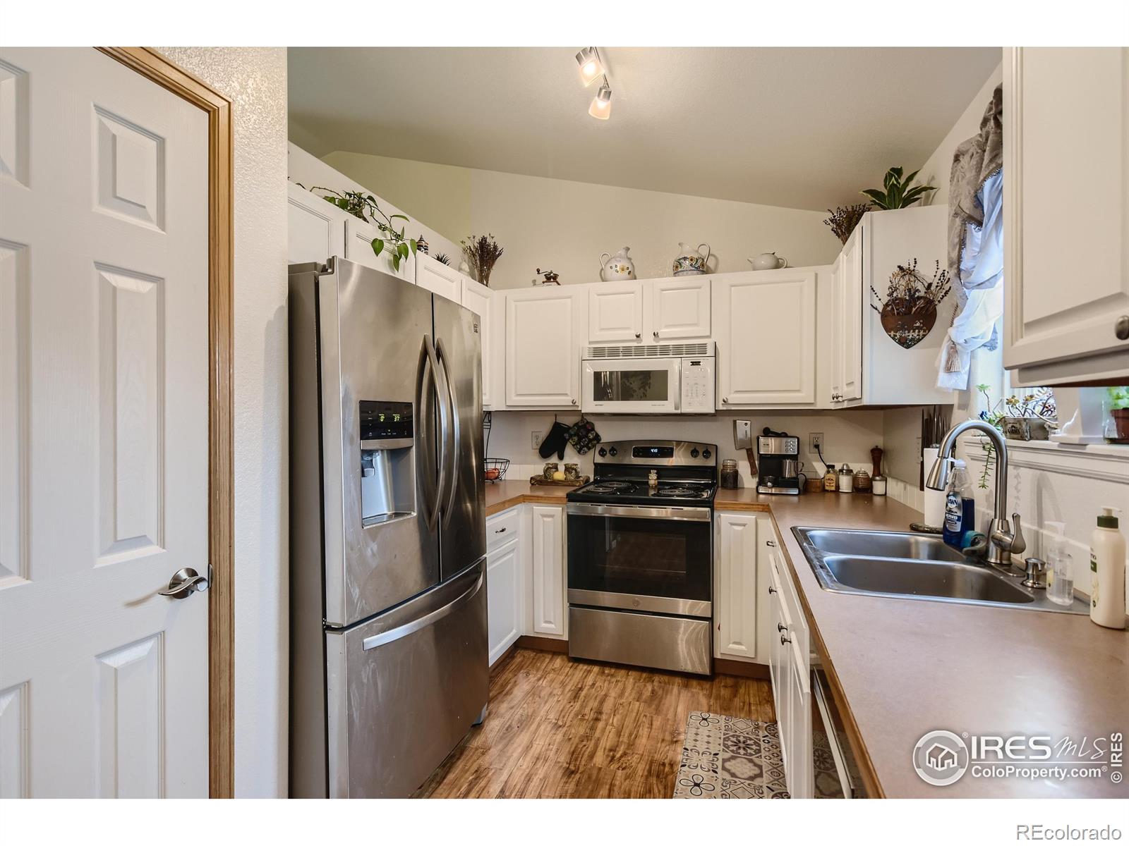 MLS Image #10 for 3755  mount meeker street,wellington, Colorado