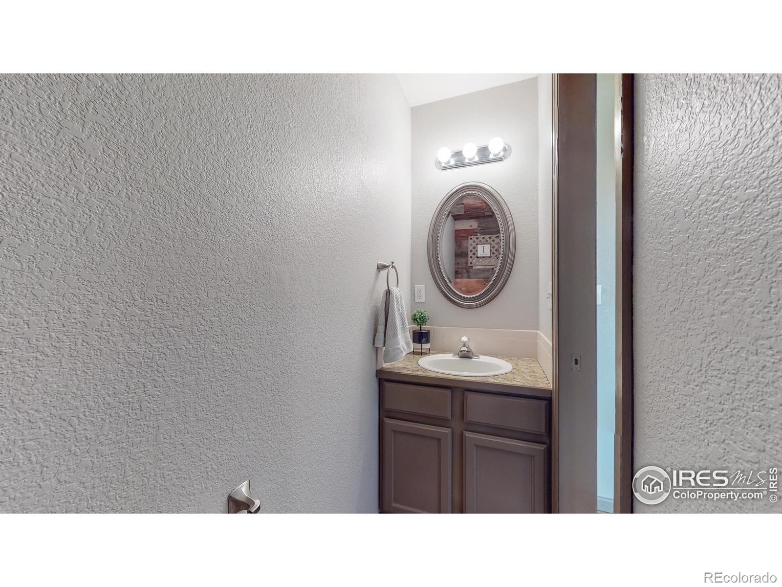 MLS Image #9 for 905 e 4th st rd,eaton, Colorado