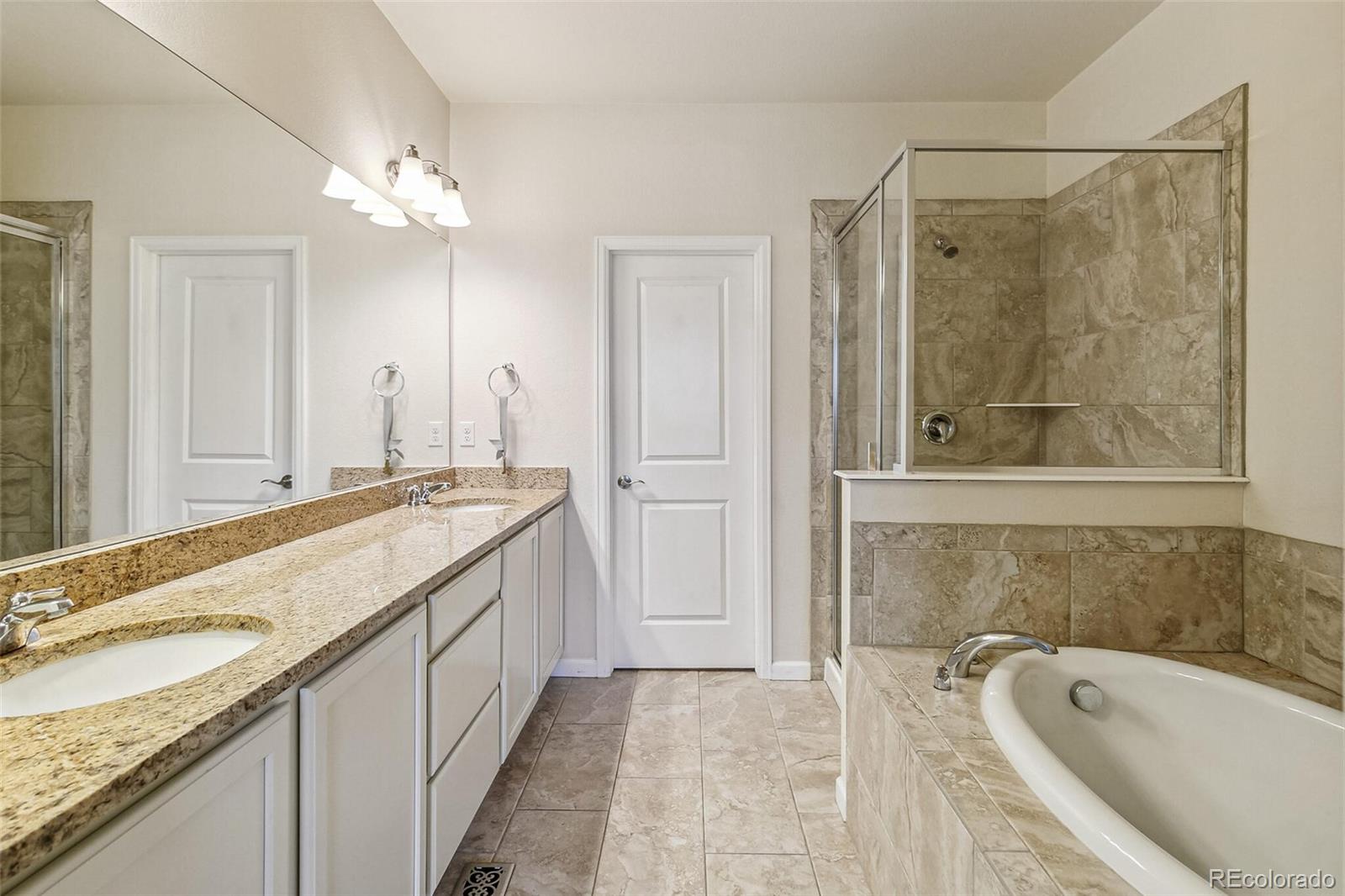 MLS Image #18 for 568 e dry creek place,littleton, Colorado