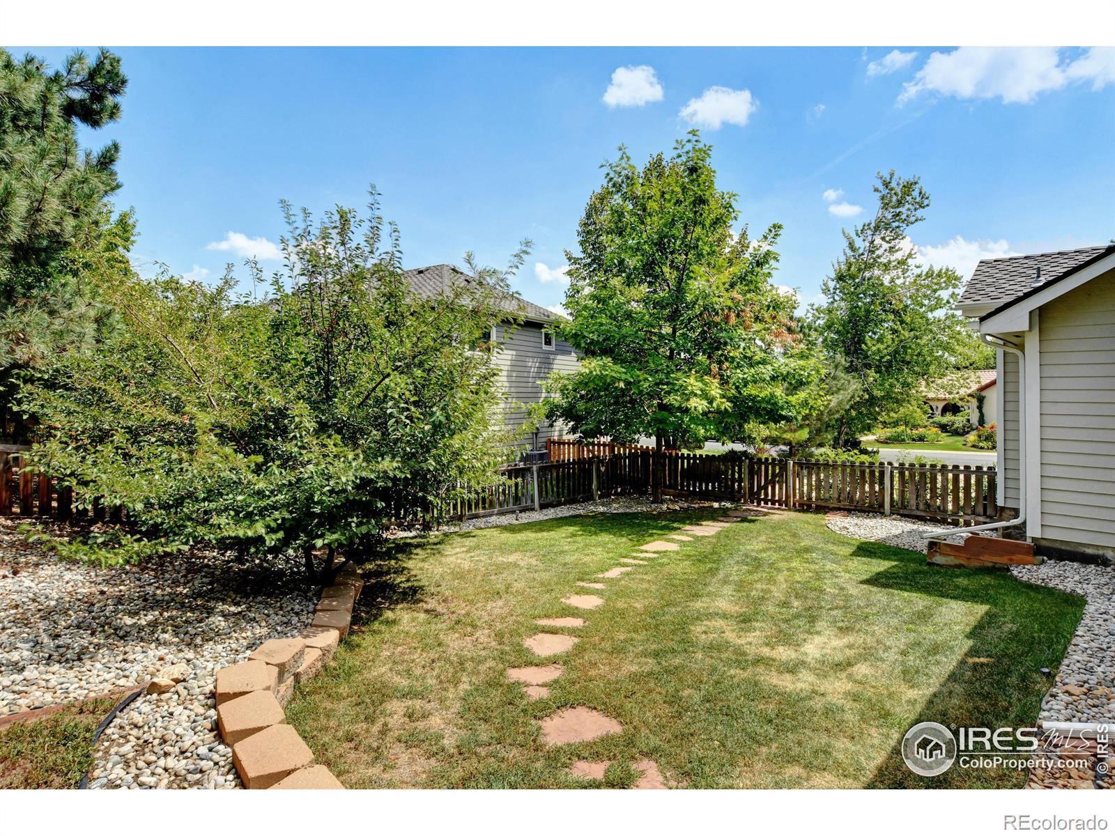 MLS Image #38 for 1014  meadow court,louisville, Colorado