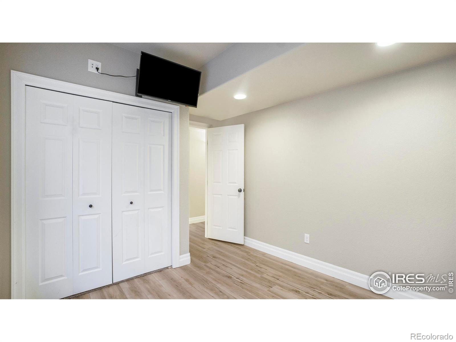 MLS Image #17 for 221 n 52nd avenue,greeley, Colorado