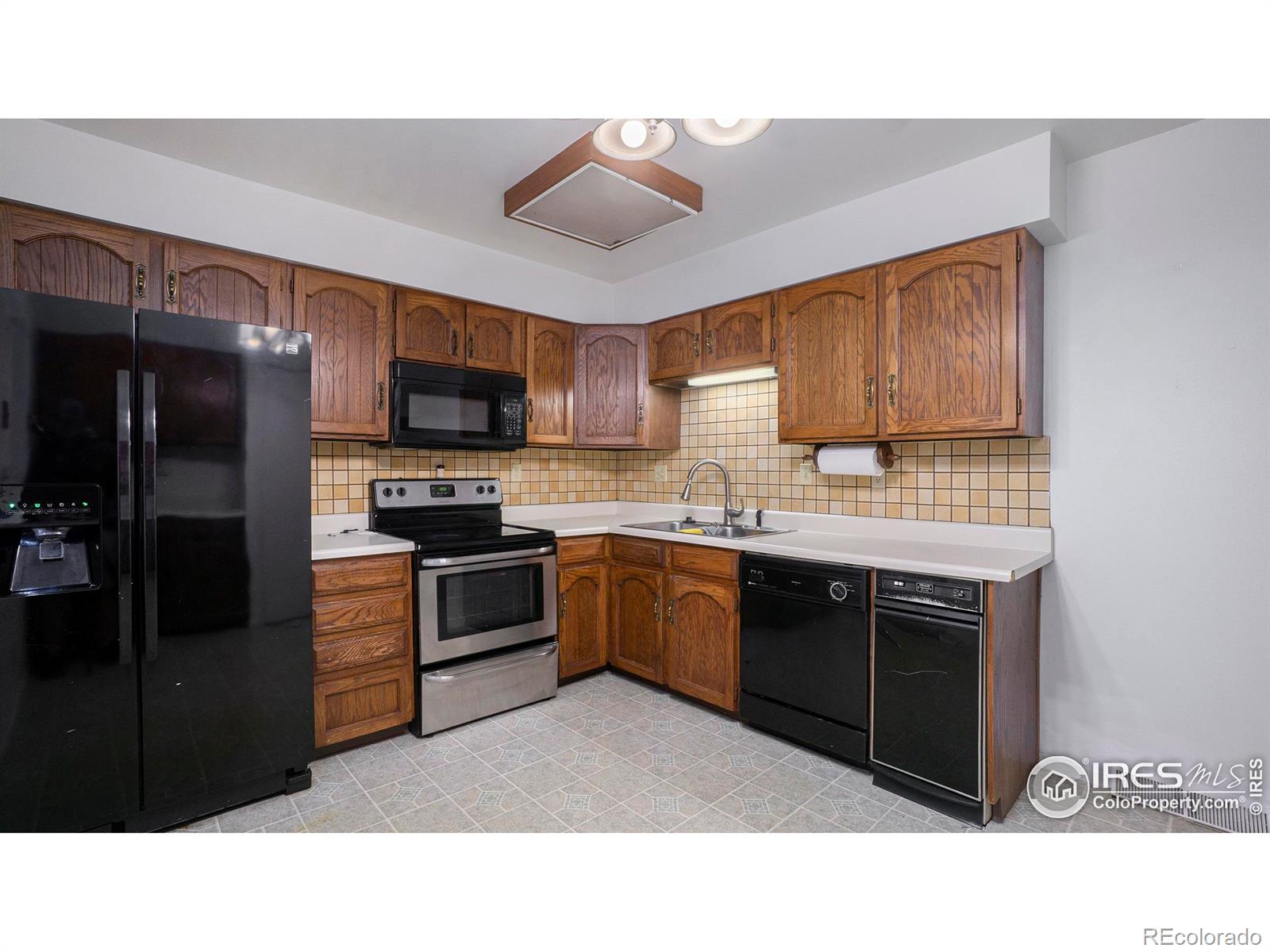 MLS Image #10 for 1975  28th avenue,greeley, Colorado