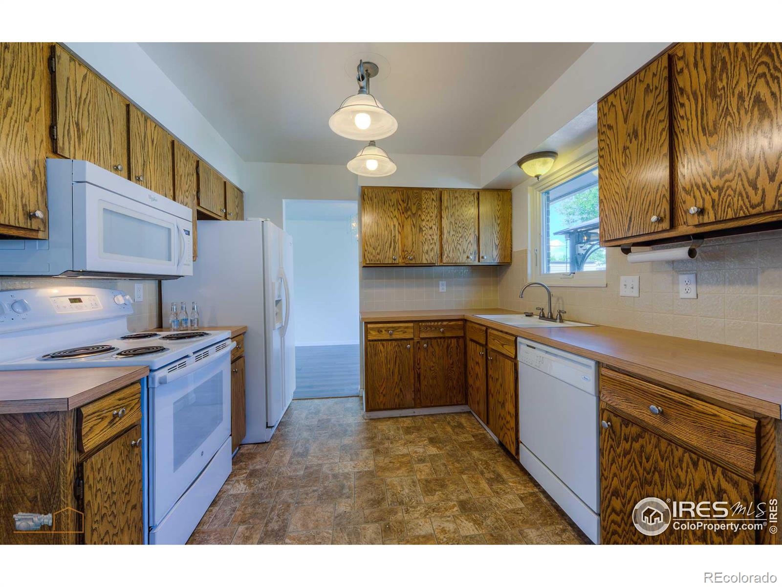 MLS Image #8 for 1208  brookfield drive,longmont, Colorado