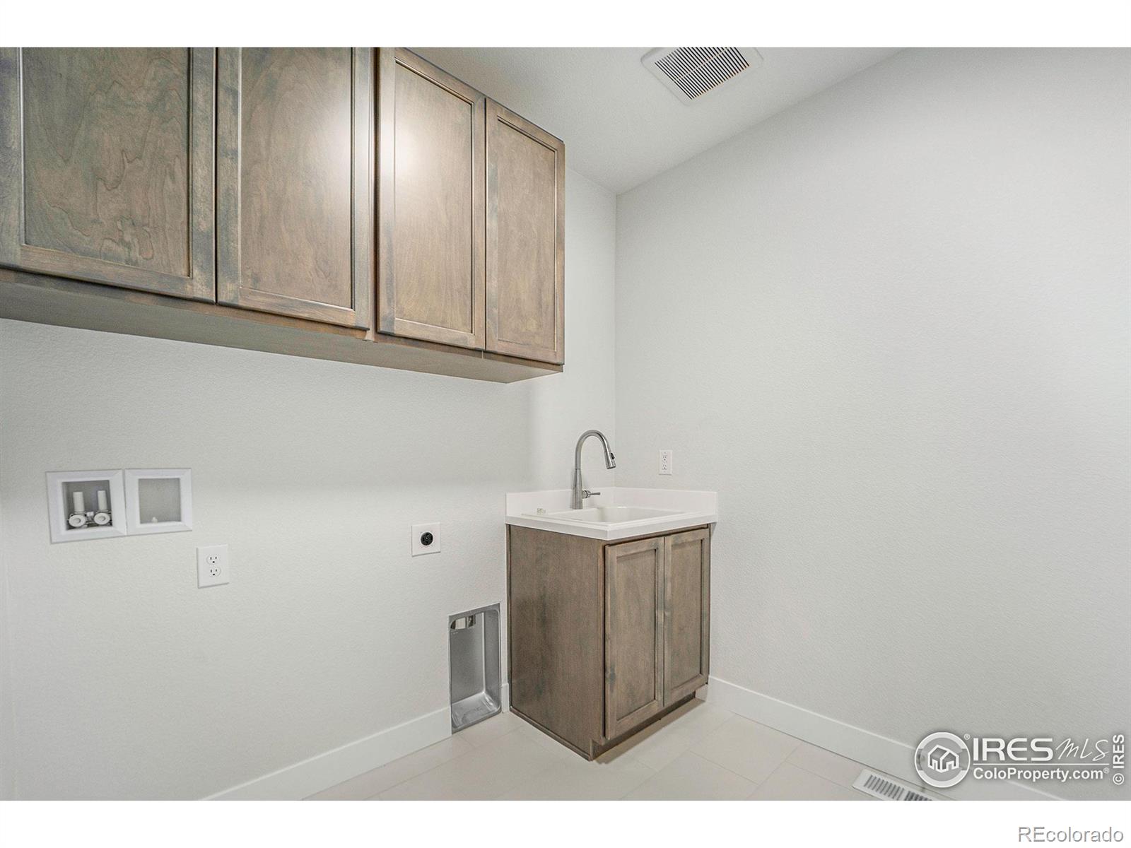 MLS Image #23 for 7283  xenophon court,arvada, Colorado