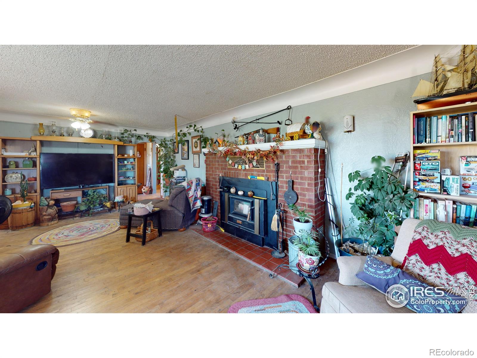 MLS Image #10 for 13781  county road 56 ,hillrose, Colorado