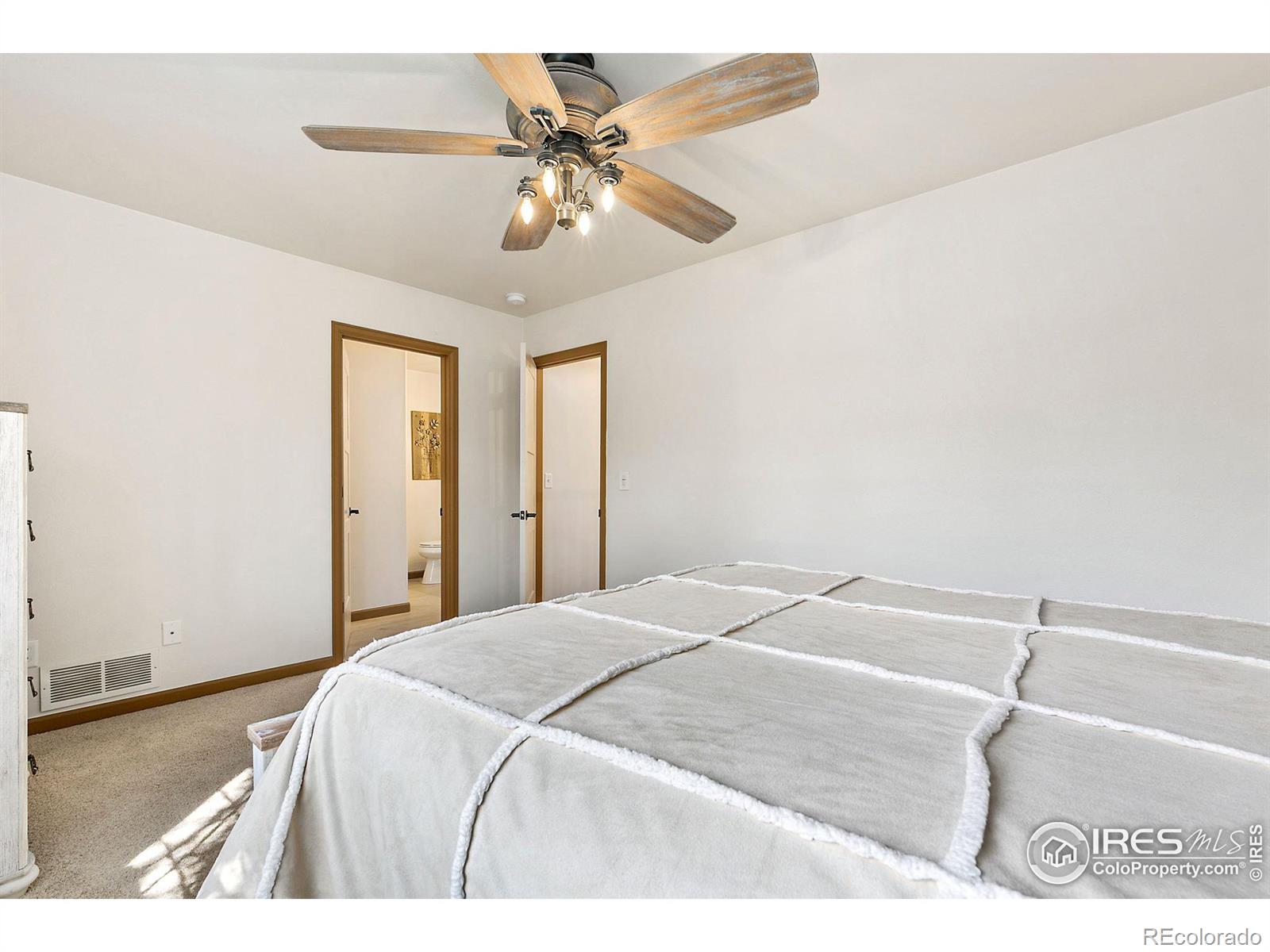 MLS Image #11 for 956  richmond drive,fort collins, Colorado