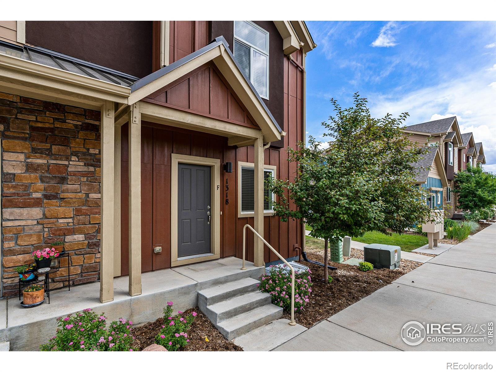 MLS Image #2 for 1318 s collyer street,longmont, Colorado