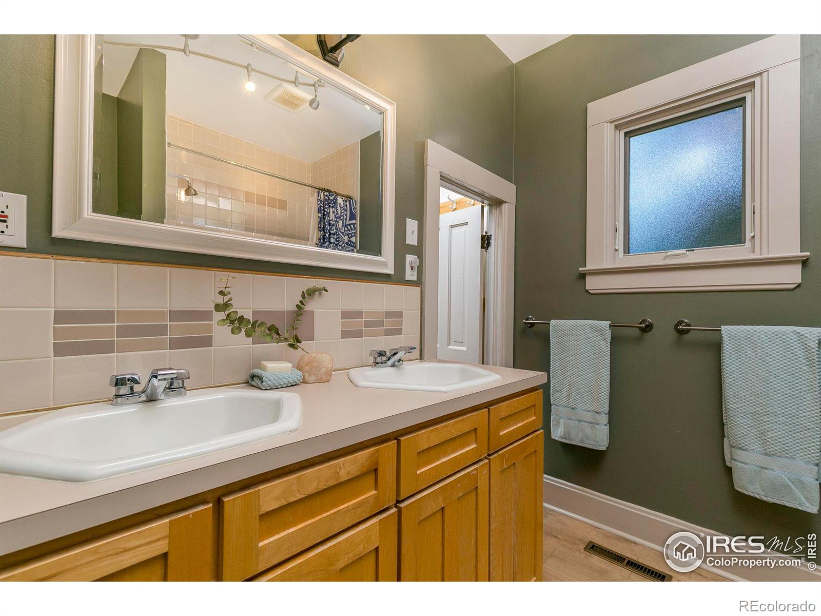 MLS Image #19 for 1005 w oak street,fort collins, Colorado