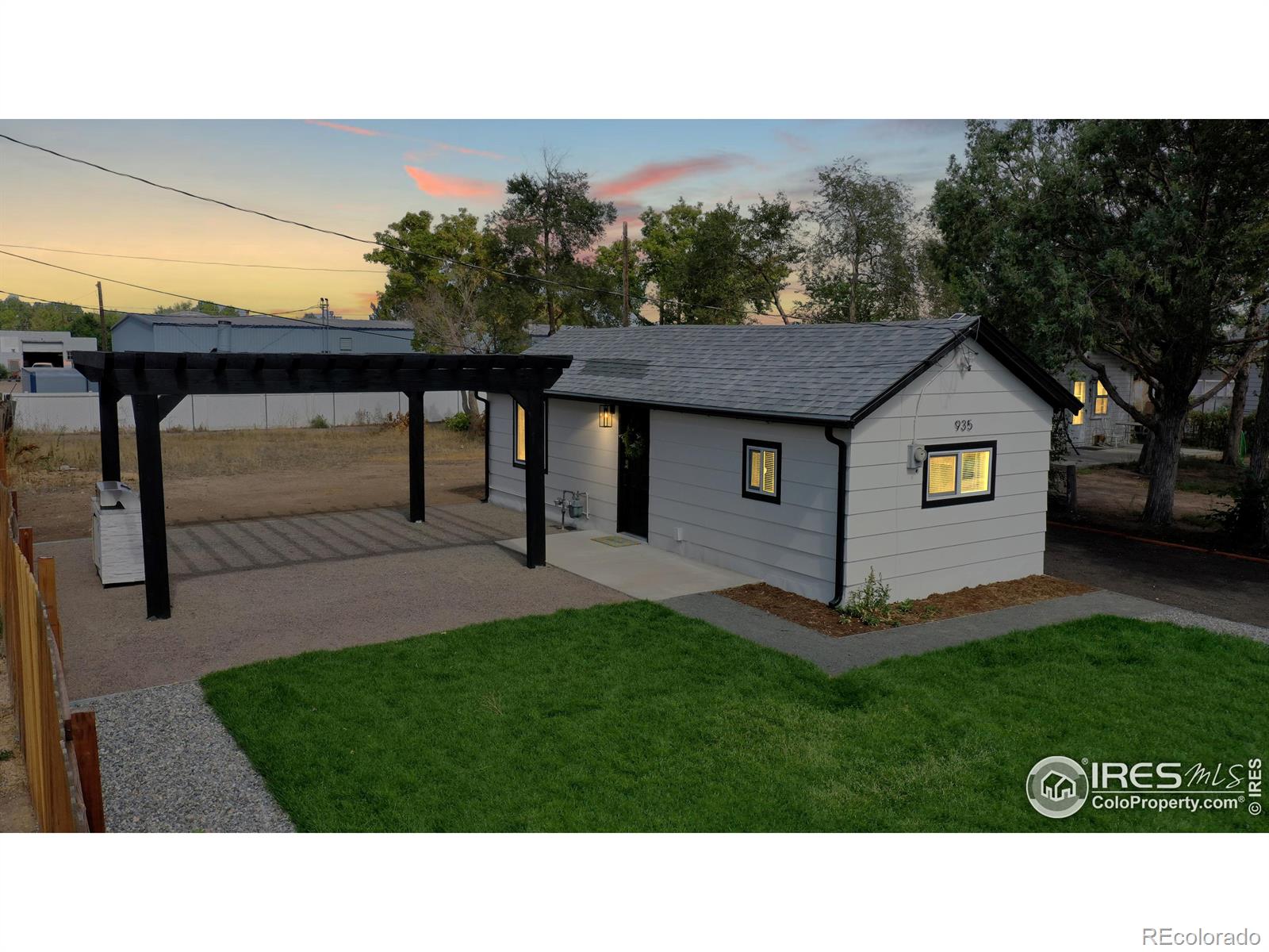 MLS Image #18 for 935  c street,greeley, Colorado