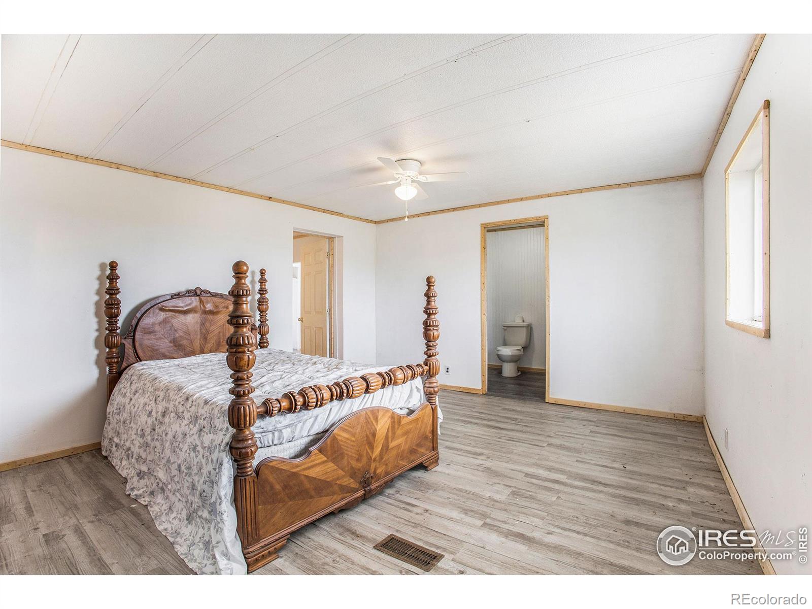 MLS Image #18 for 47986  county road 122 ,grover, Colorado