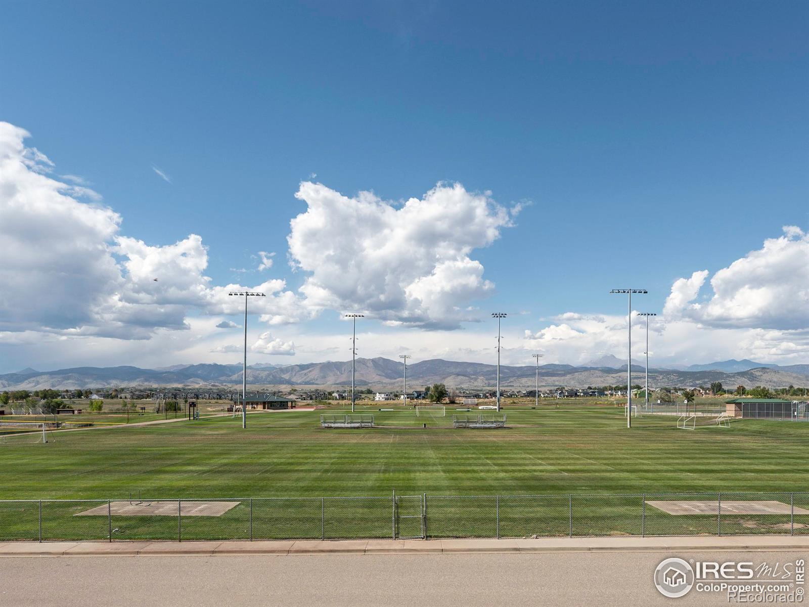 MLS Image #39 for 817  robert street,longmont, Colorado