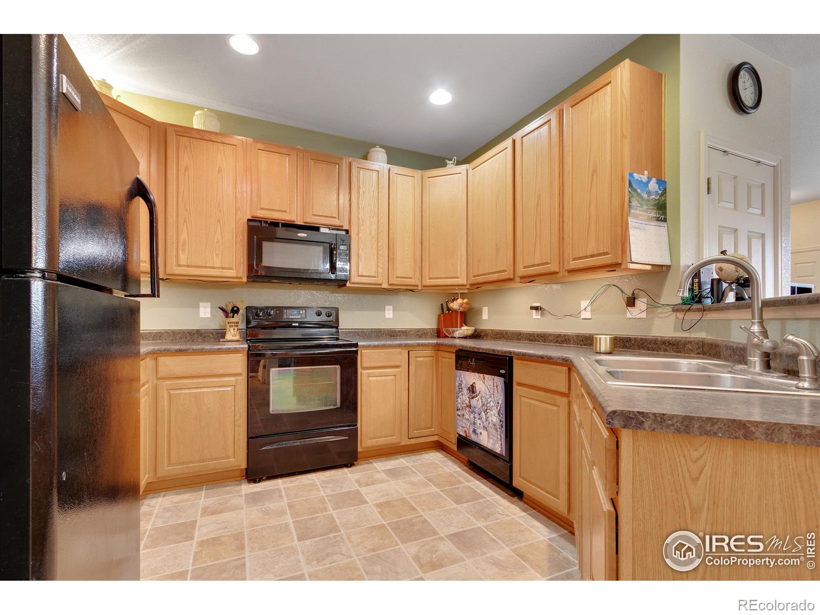 MLS Image #11 for 12733  leyden street,thornton, Colorado