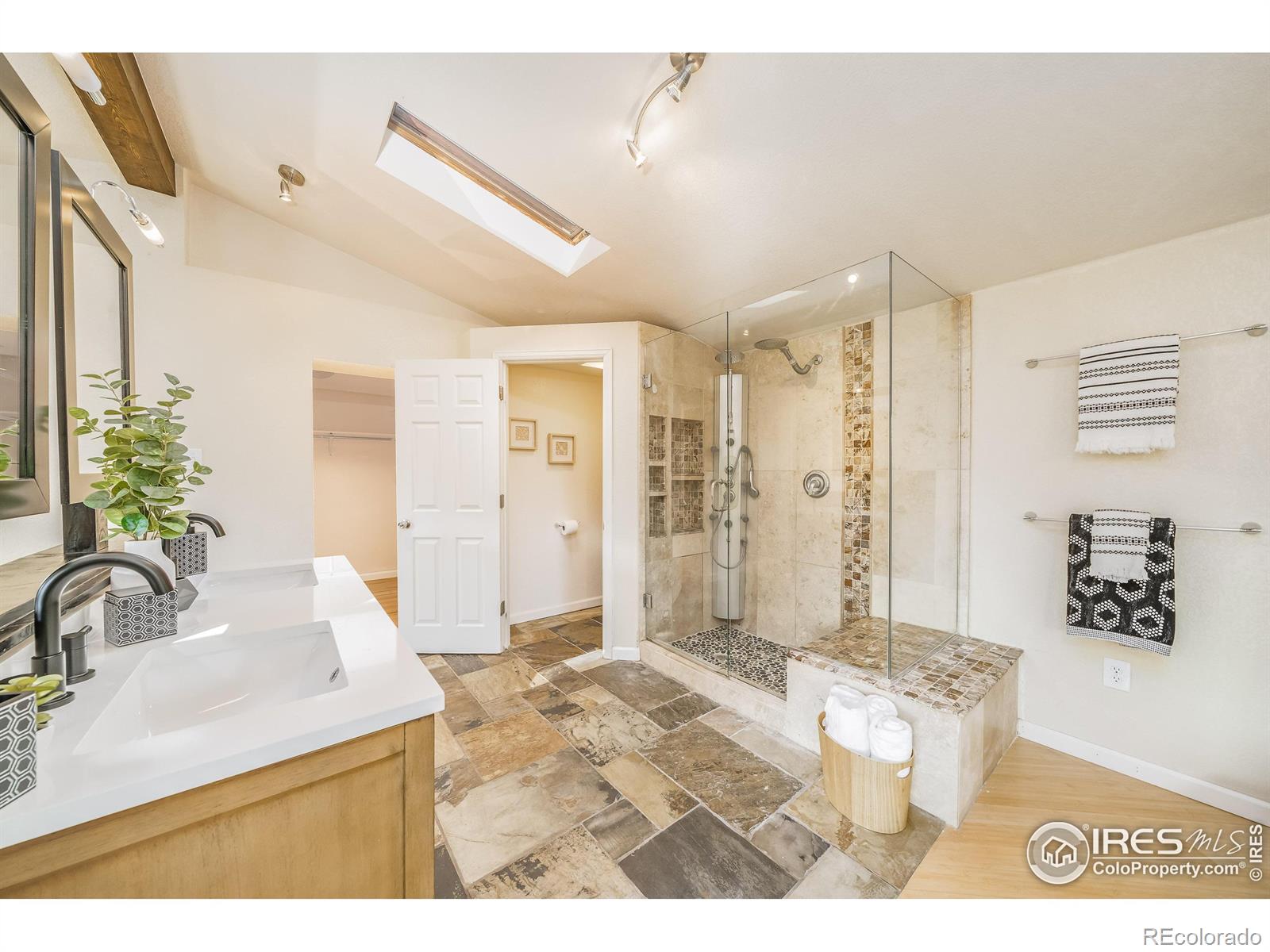 MLS Image #15 for 5290  gladiola street,arvada, Colorado