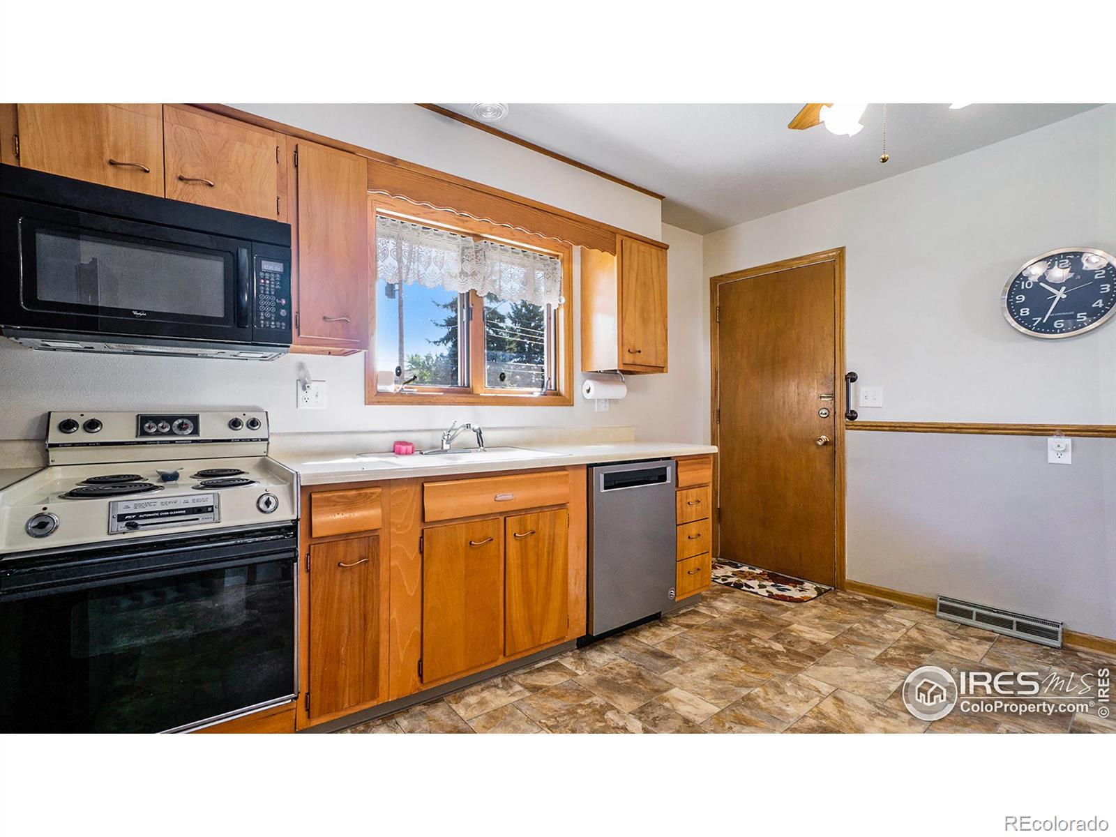 MLS Image #6 for 1420  28th avenue,greeley, Colorado