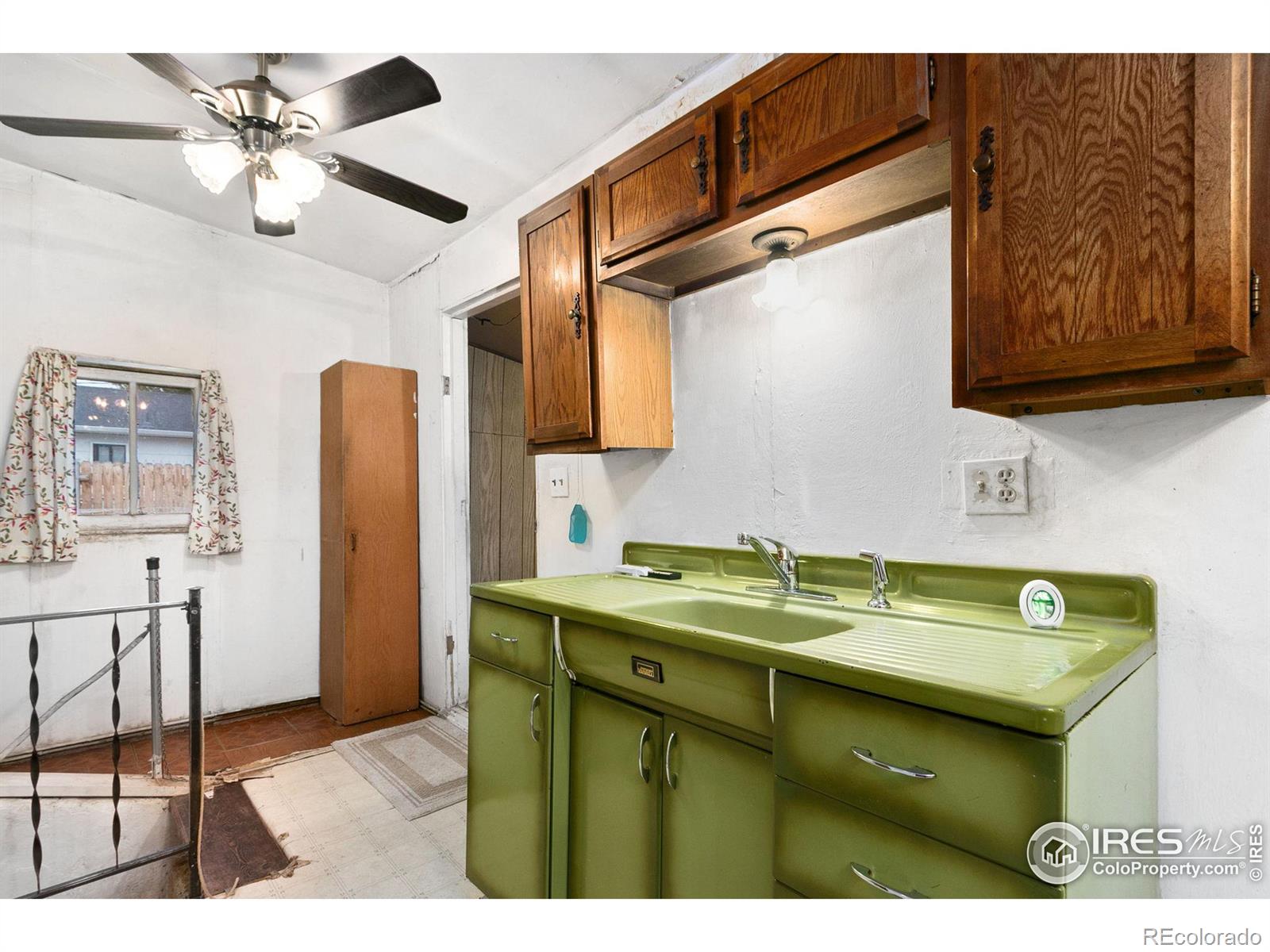 MLS Image #10 for 932  c street,greeley, Colorado