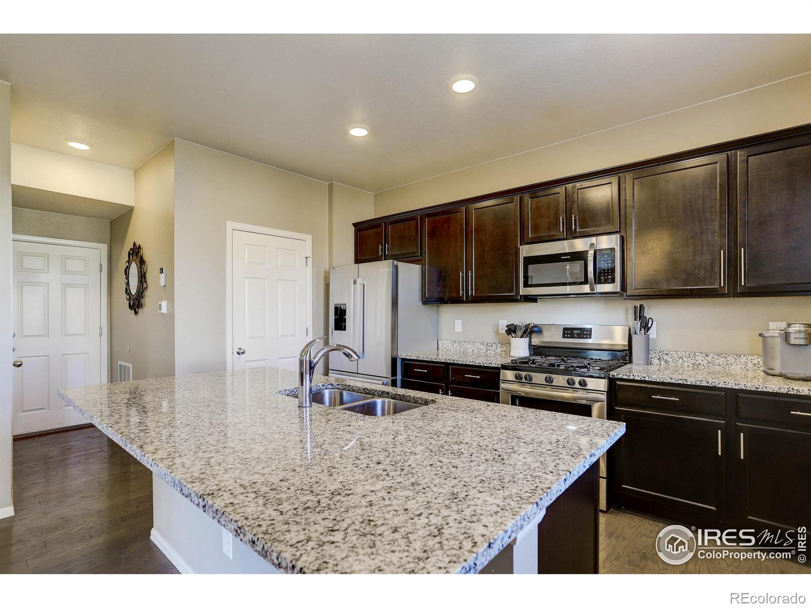 MLS Image #12 for 914  birchdale court,windsor, Colorado