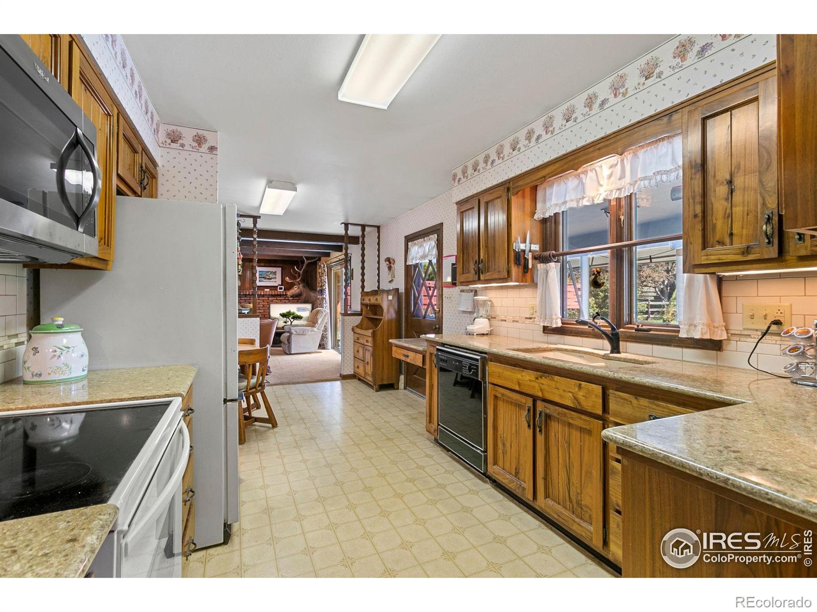 MLS Image #11 for 3320  canadian parkway,fort collins, Colorado