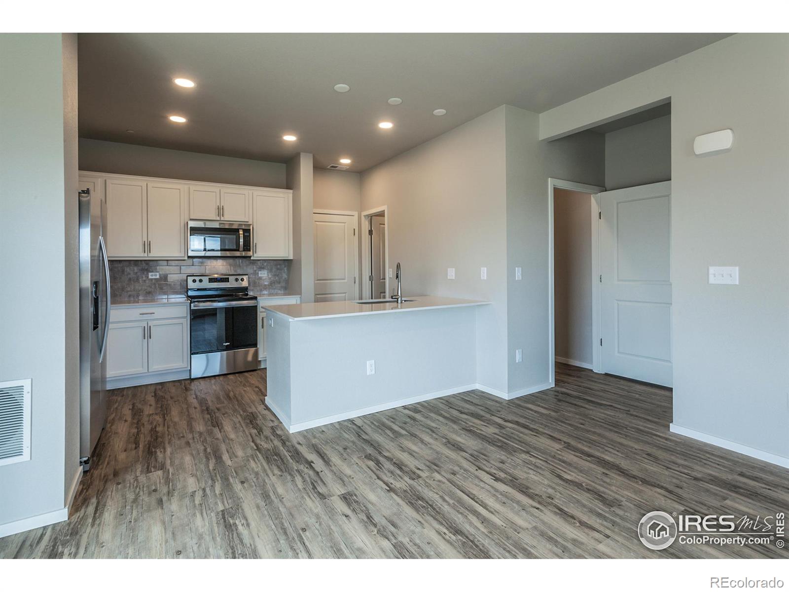 MLS Image #5 for 6721  4th st rd,greeley, Colorado