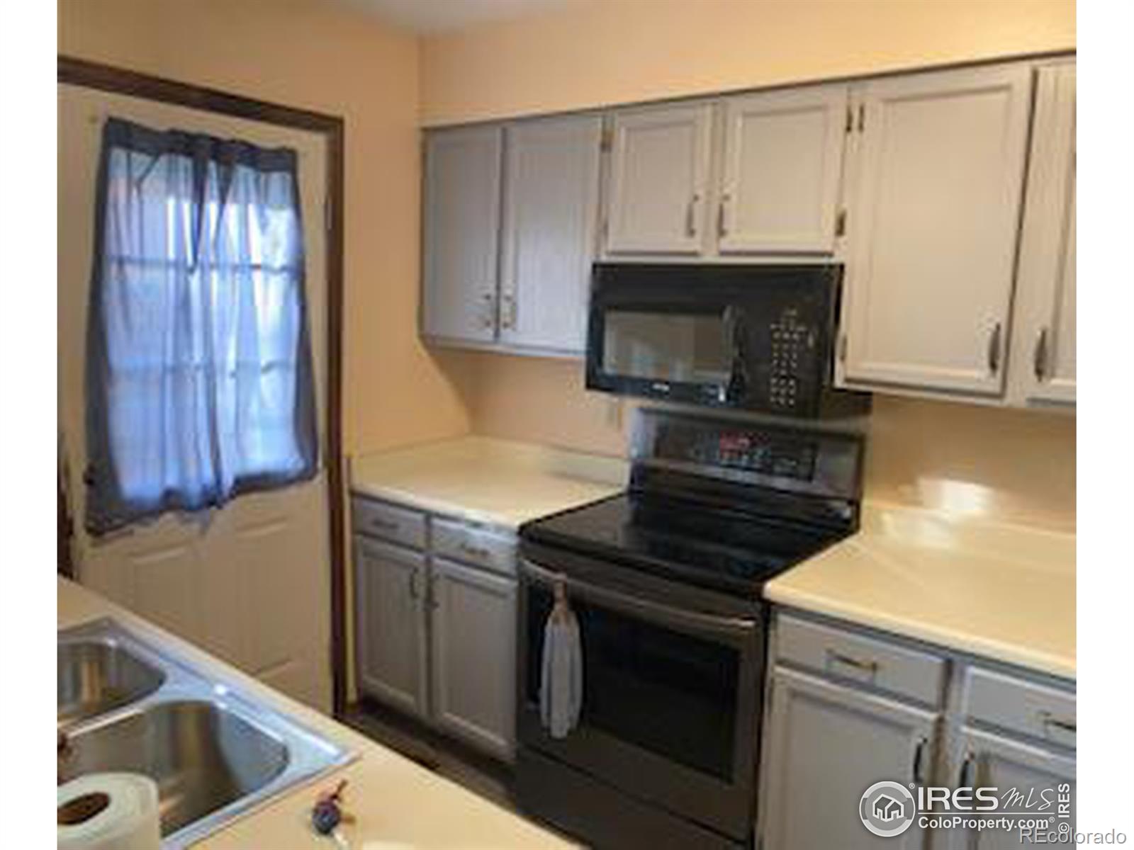 MLS Image #6 for 14271 e dickinson drive,aurora, Colorado