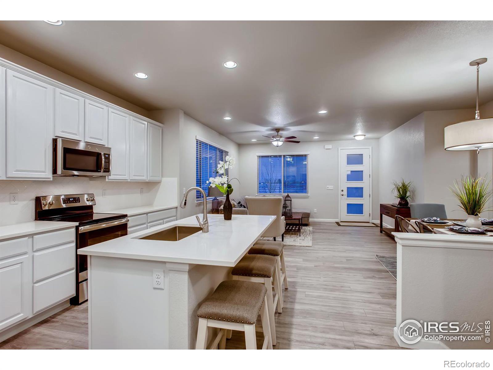 MLS Image #10 for 651  hillspire drive,windsor, Colorado