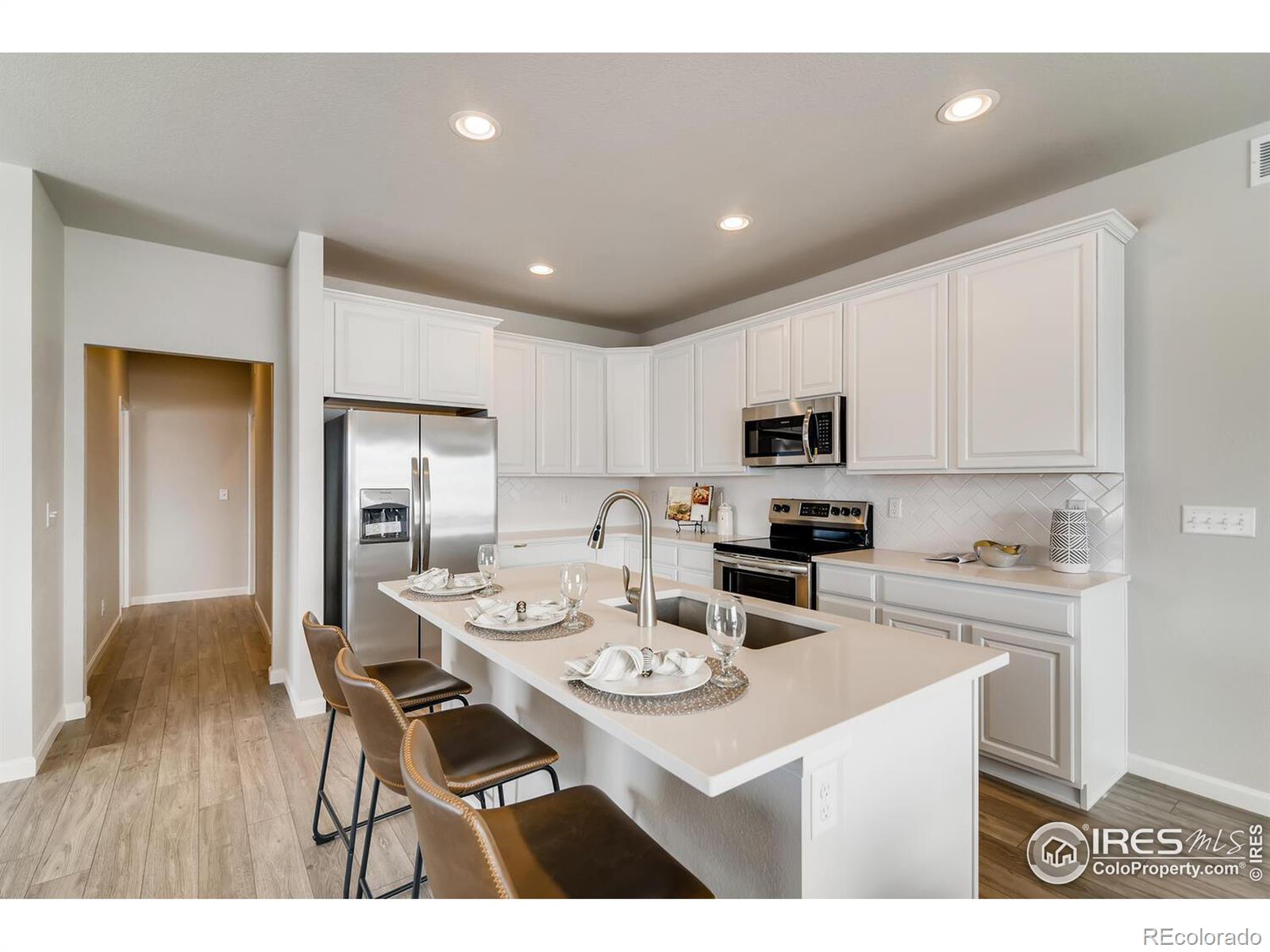 MLS Image #6 for 691  hillspire drive,windsor, Colorado