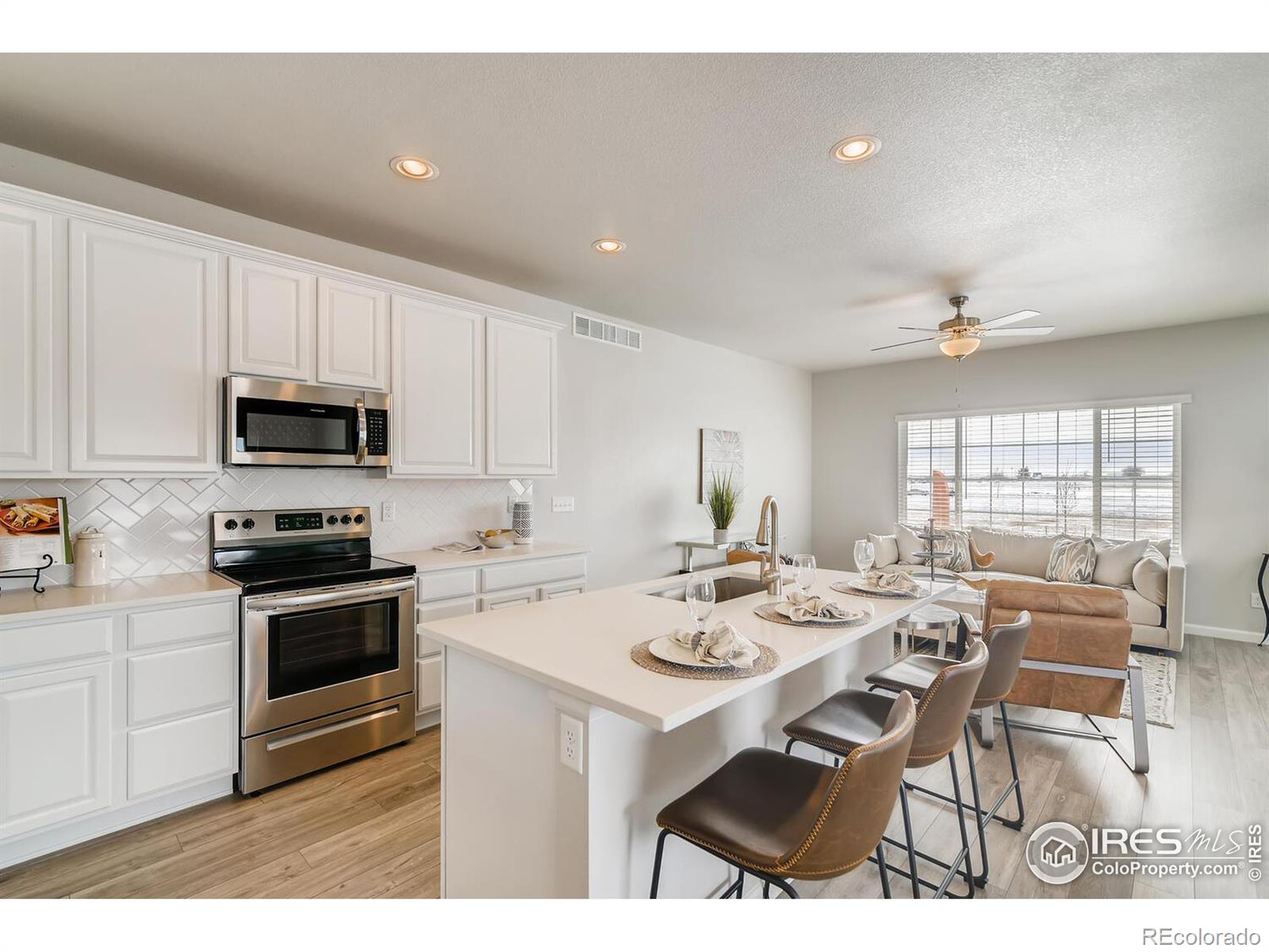 MLS Image #9 for 691  hillspire drive,windsor, Colorado