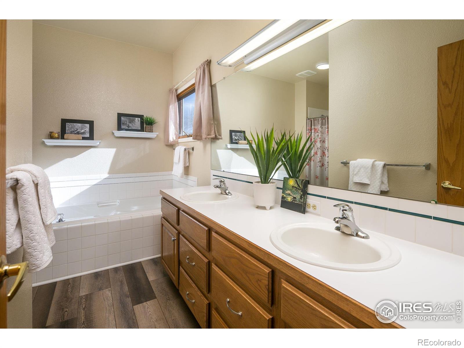 MLS Image #13 for 5633 n saint louis avenue,loveland, Colorado