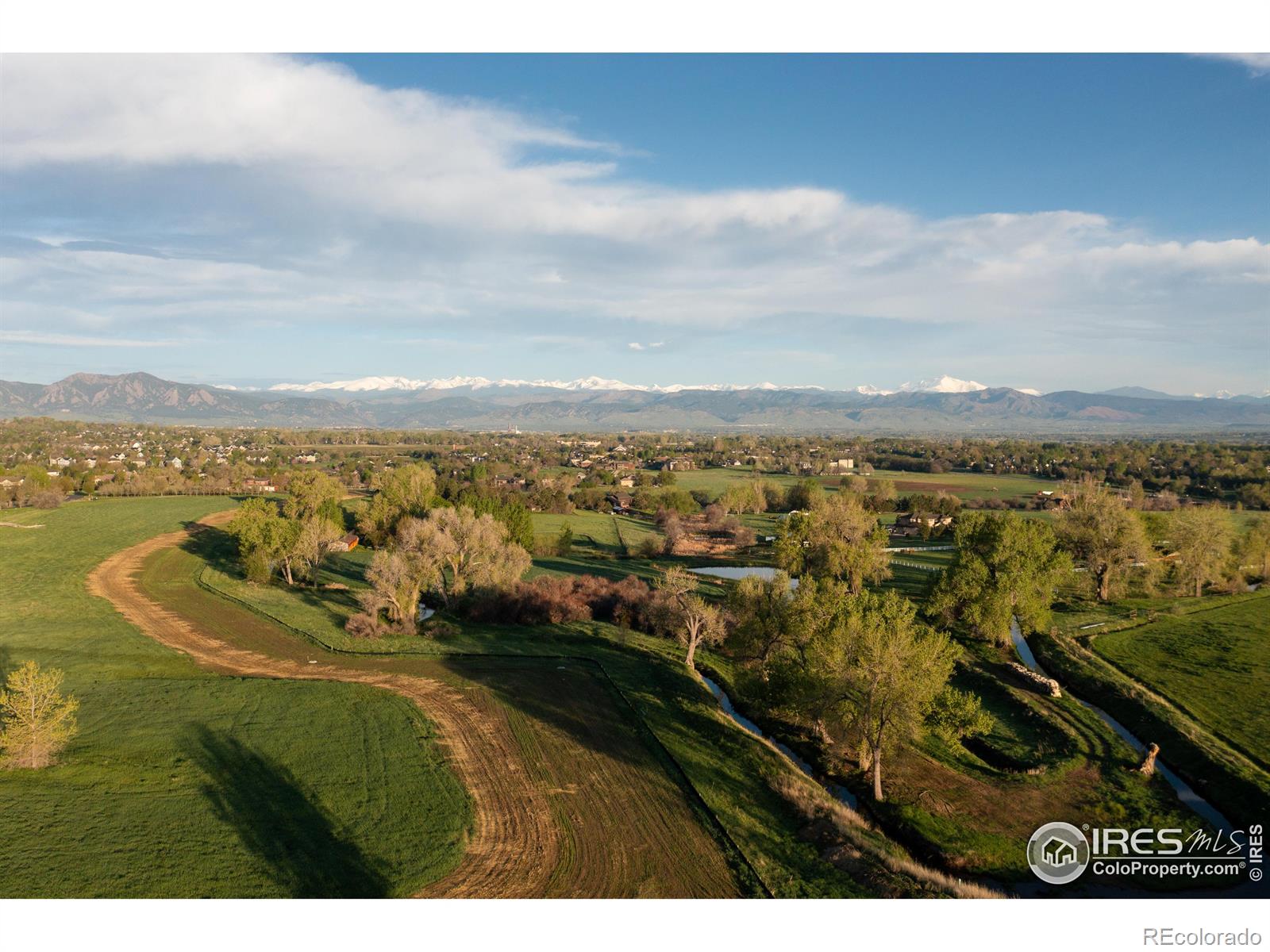 MLS Image #2 for 835  latigo loop,lafayette, Colorado