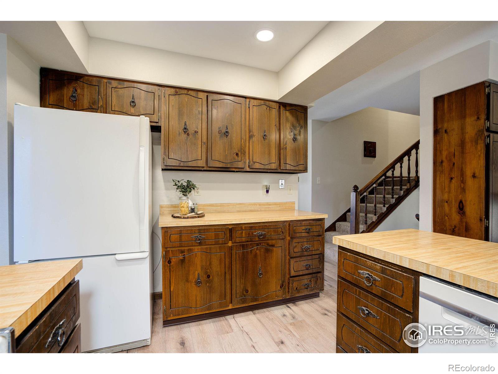 MLS Image #10 for 2212  rollingwood drive,fort collins, Colorado