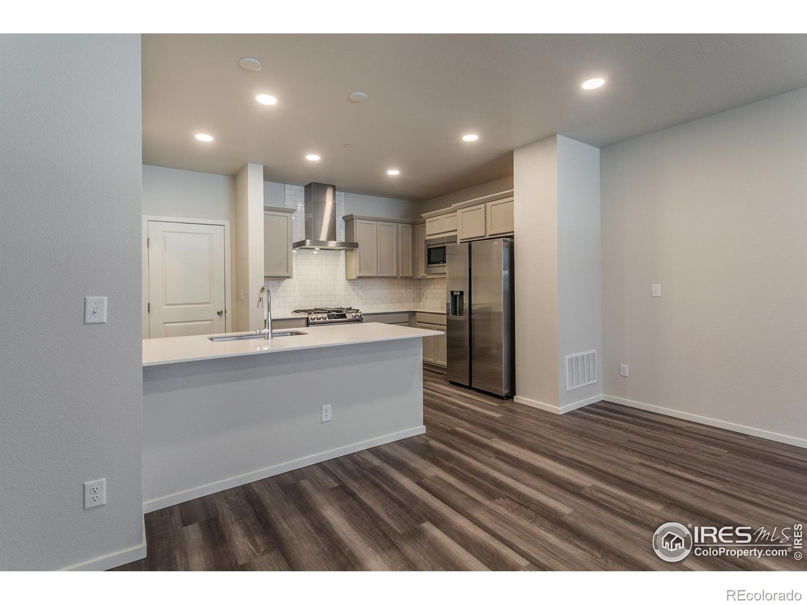 MLS Image #11 for 2944  barnstormer street,fort collins, Colorado