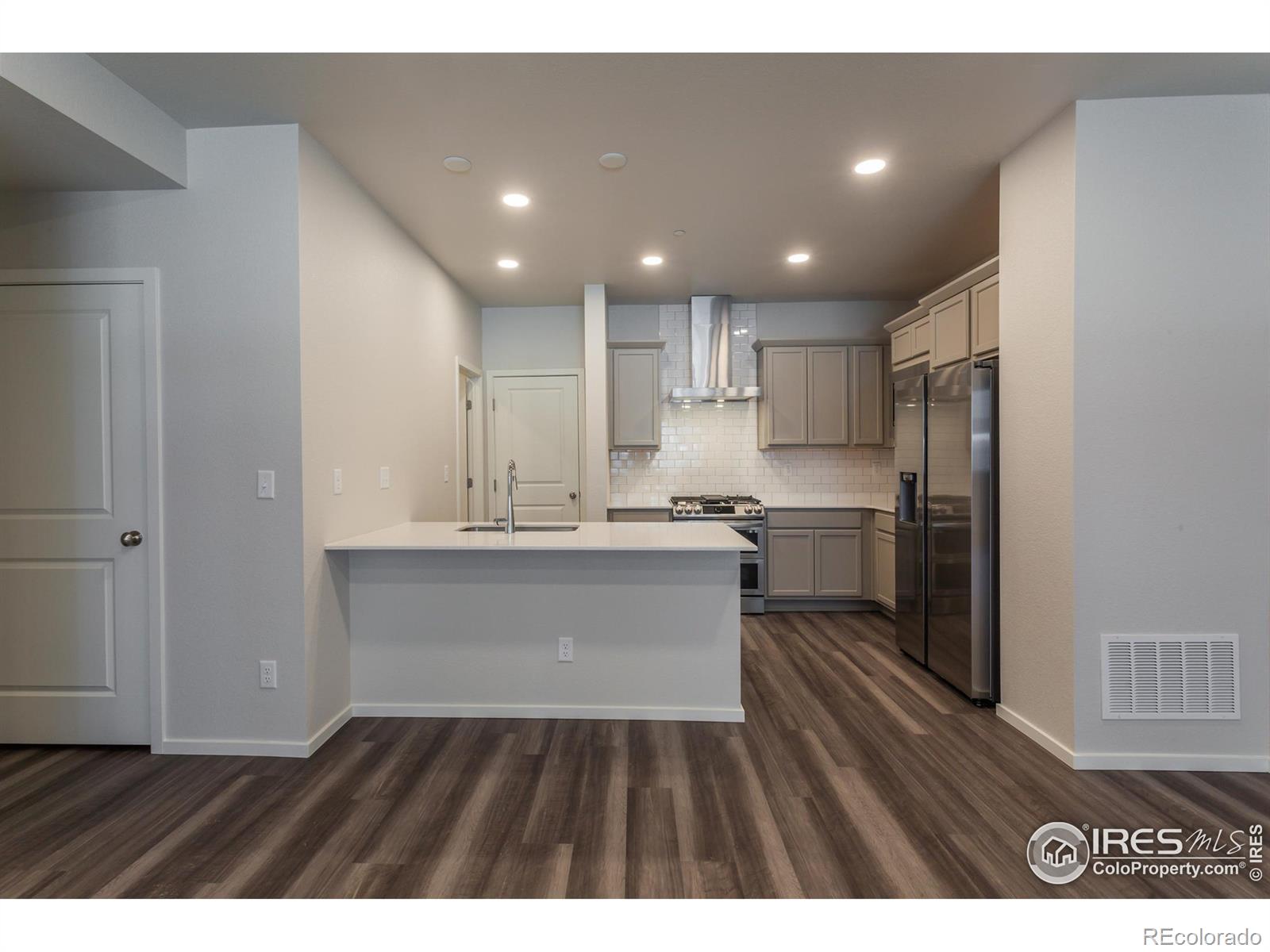 MLS Image #12 for 2944  barnstormer street,fort collins, Colorado