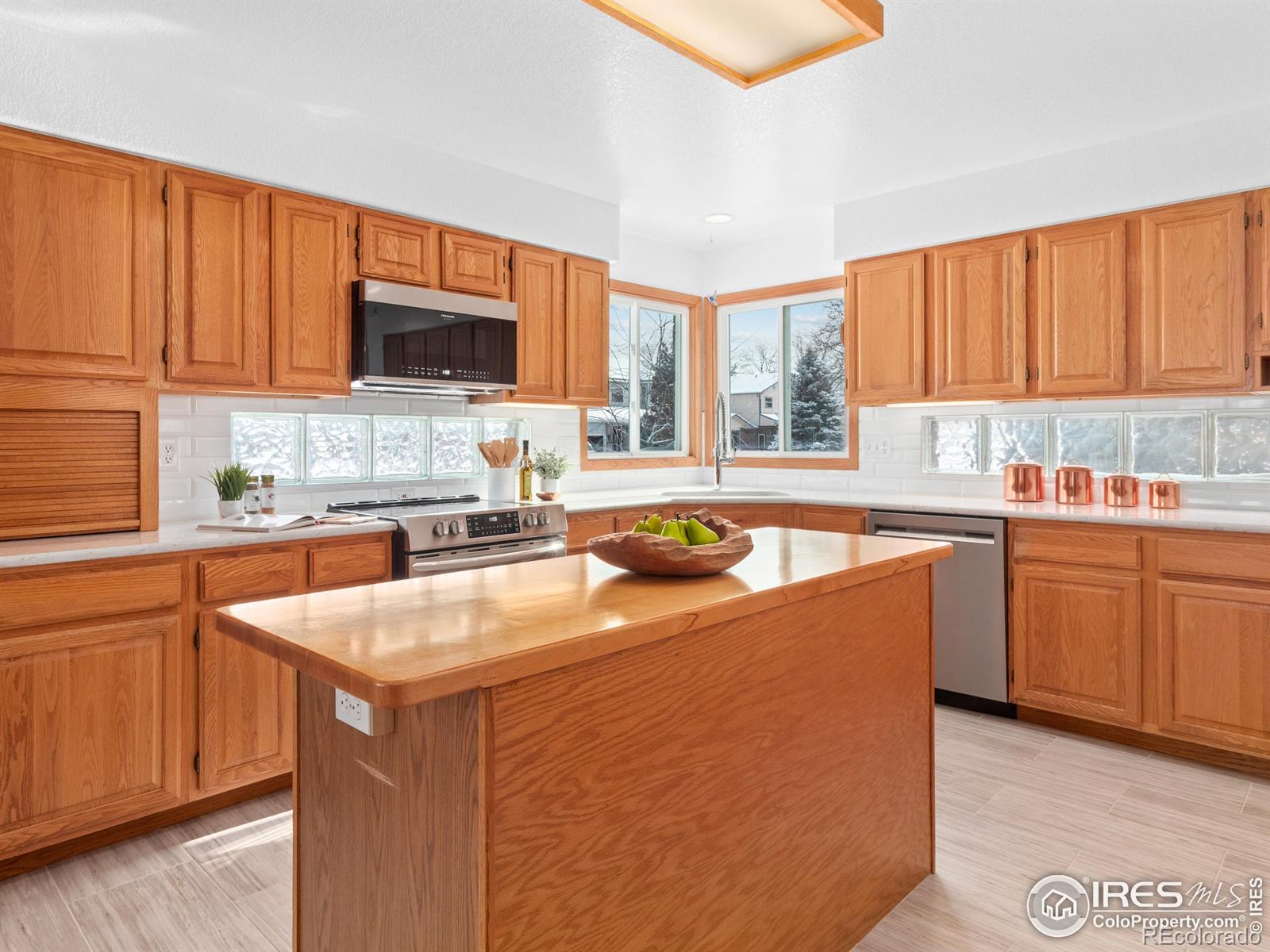 MLS Image #7 for 2437  maplewood circle,longmont, Colorado