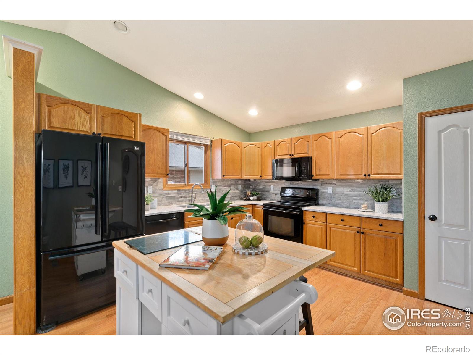 MLS Image #9 for 4534  creekwood drive,loveland, Colorado