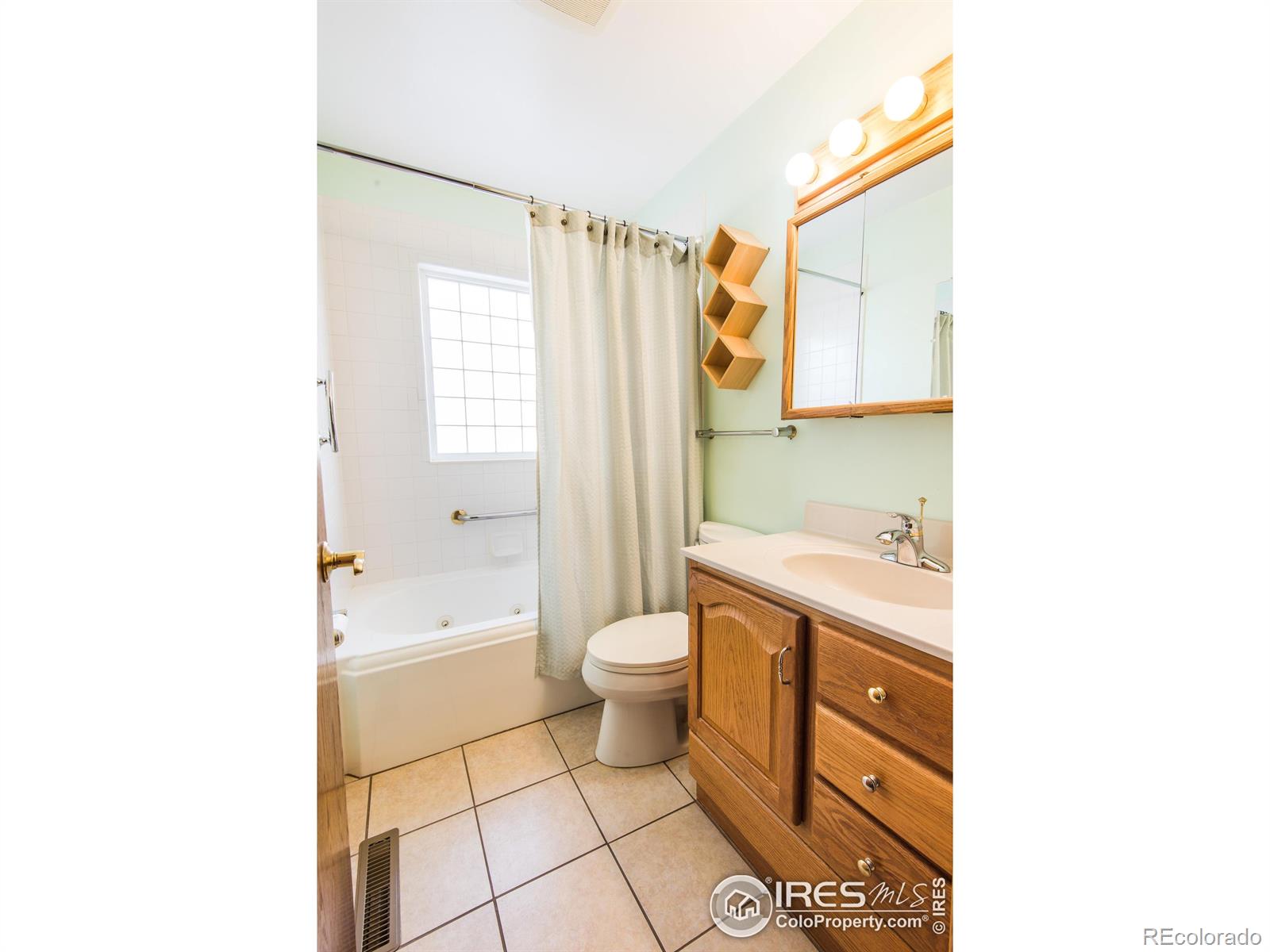 MLS Image #12 for 1520  washington avenue,loveland, Colorado