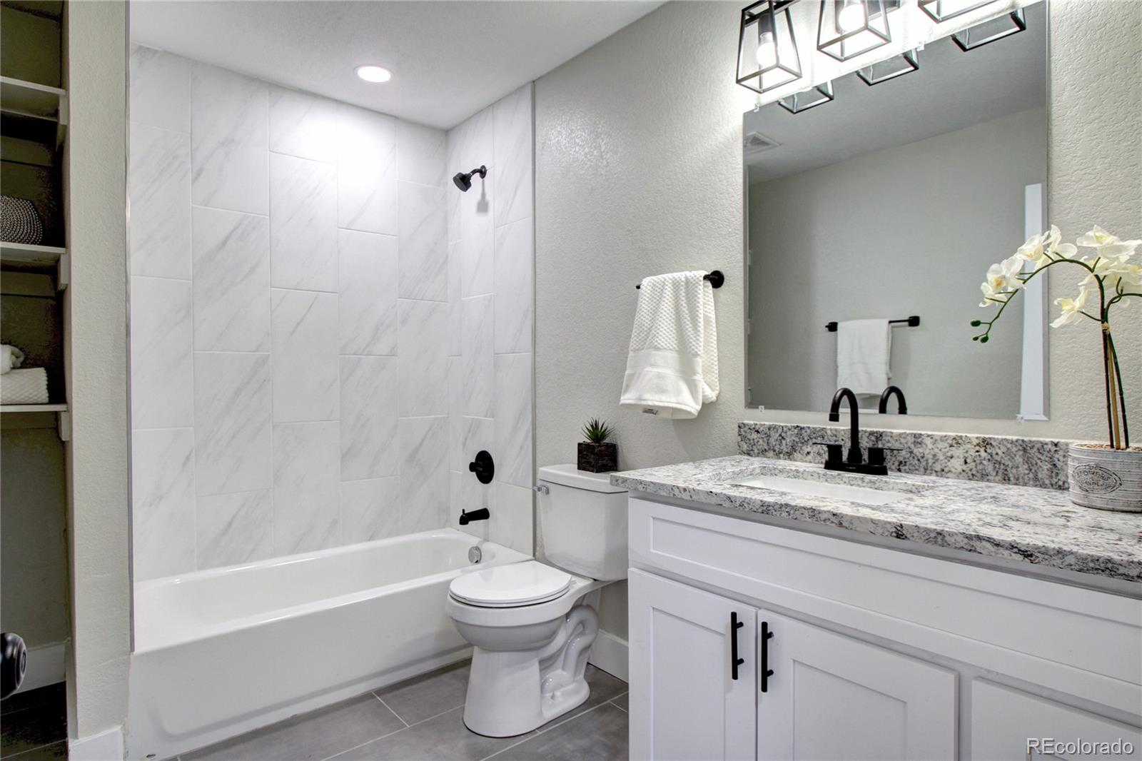 MLS Image #17 for 3060 s bannock street,englewood, Colorado