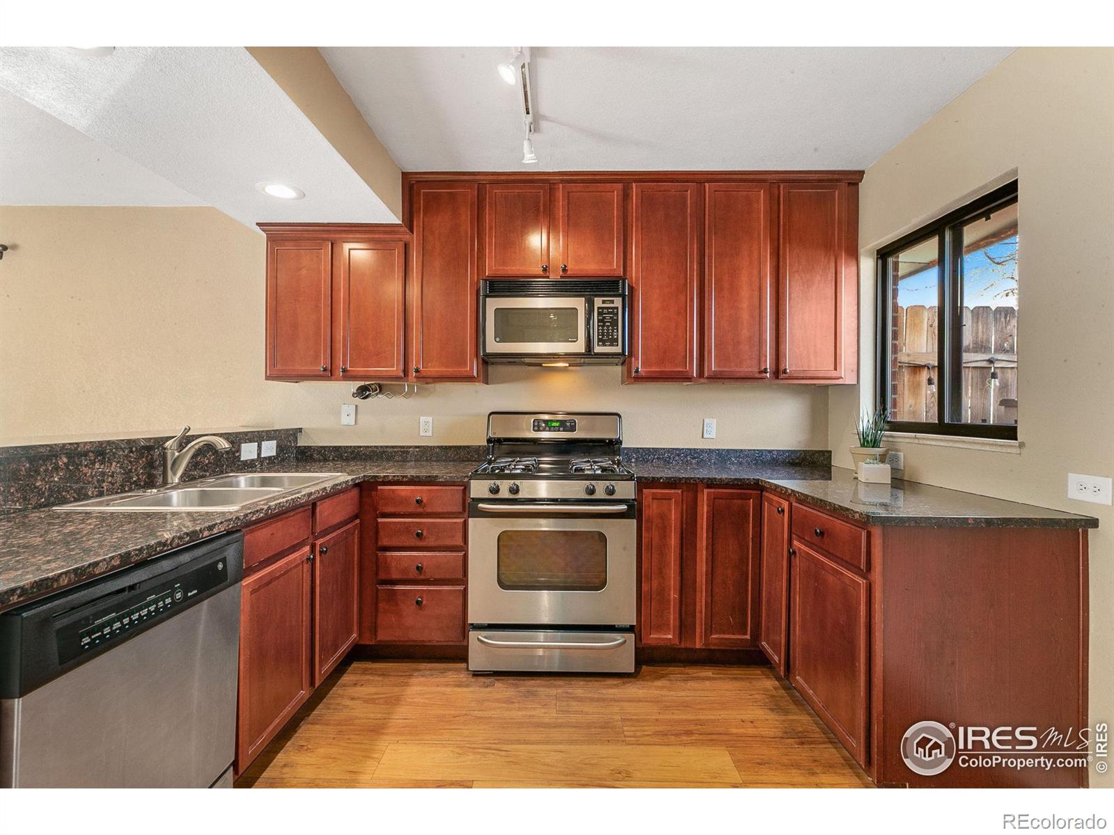 MLS Image #11 for 3323  eliot street,denver, Colorado